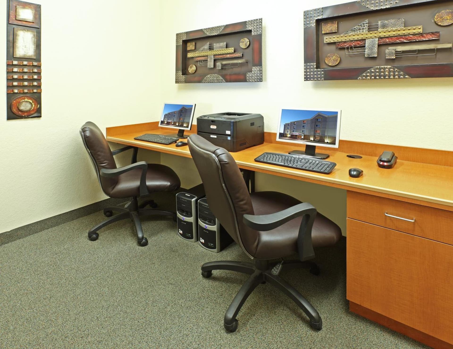 Candlewood Suites Fayetteville – University of Arkansas by IHG gallery photo in Fayetteville, AR — image 6