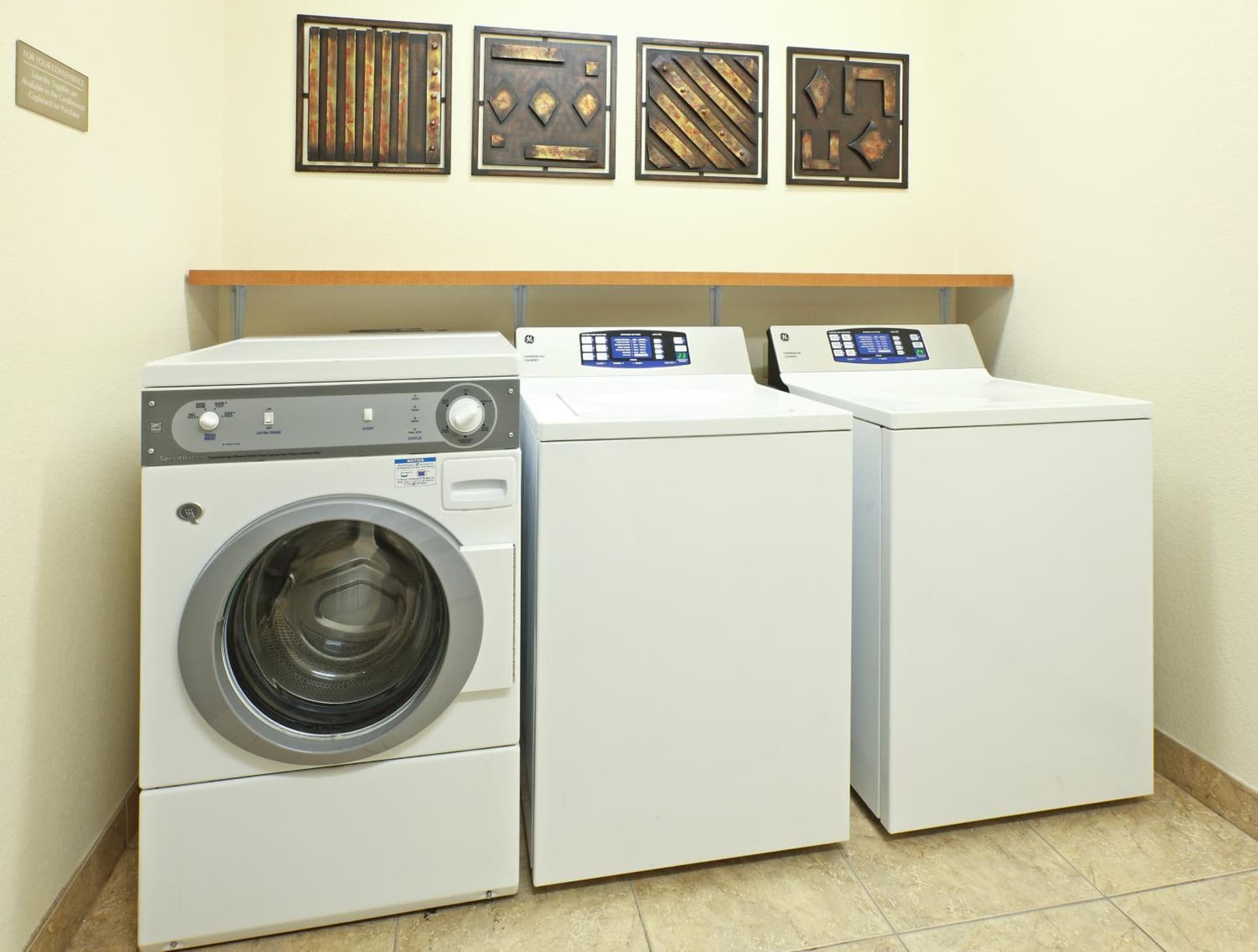 Candlewood Suites Fayetteville – University of Arkansas by IHG gallery photo in Fayetteville, AR — image 35