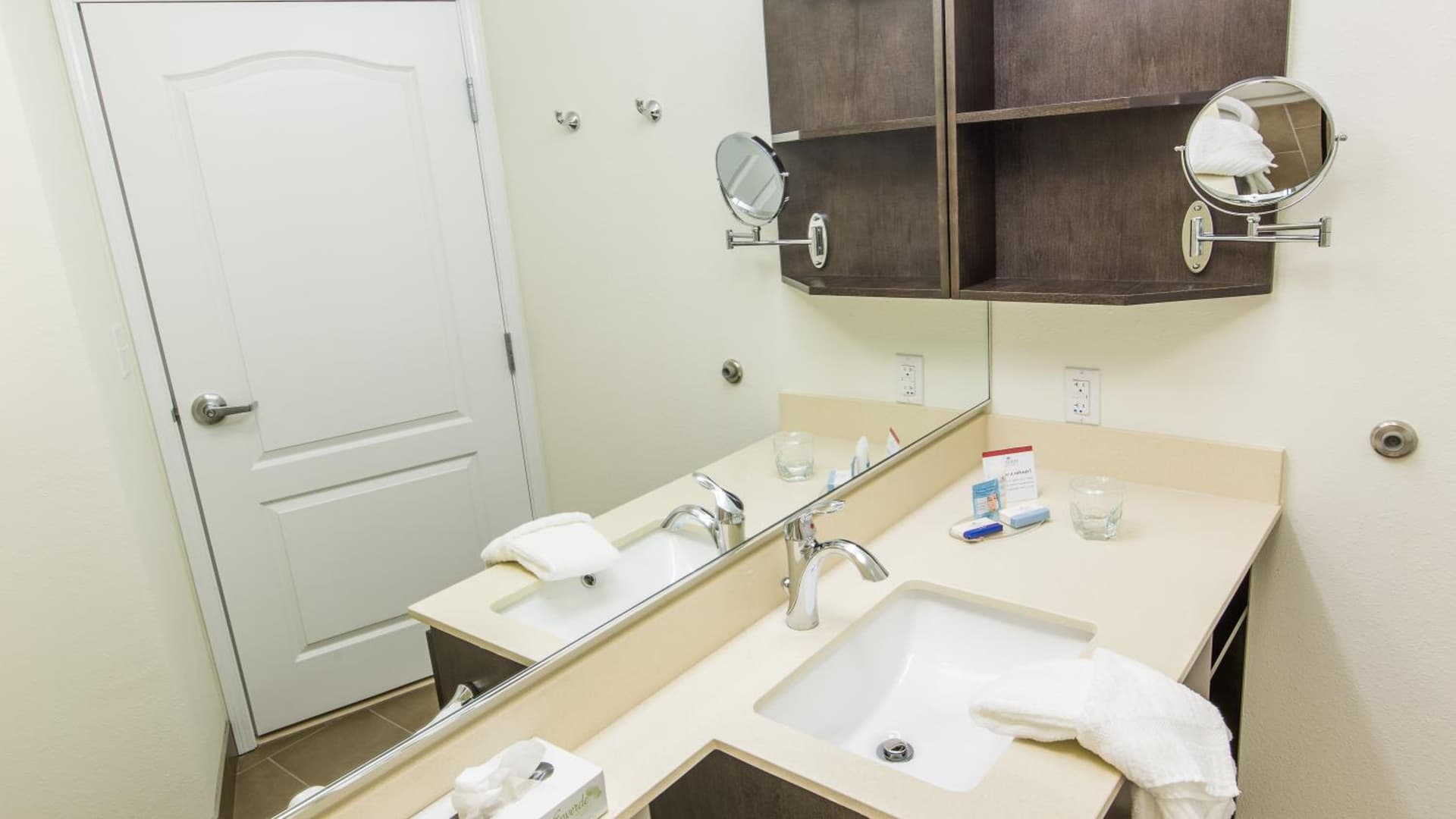 Candlewood Suites Overland Park W 135th St by IHG gallery photo in Overland Park, KS — image 24