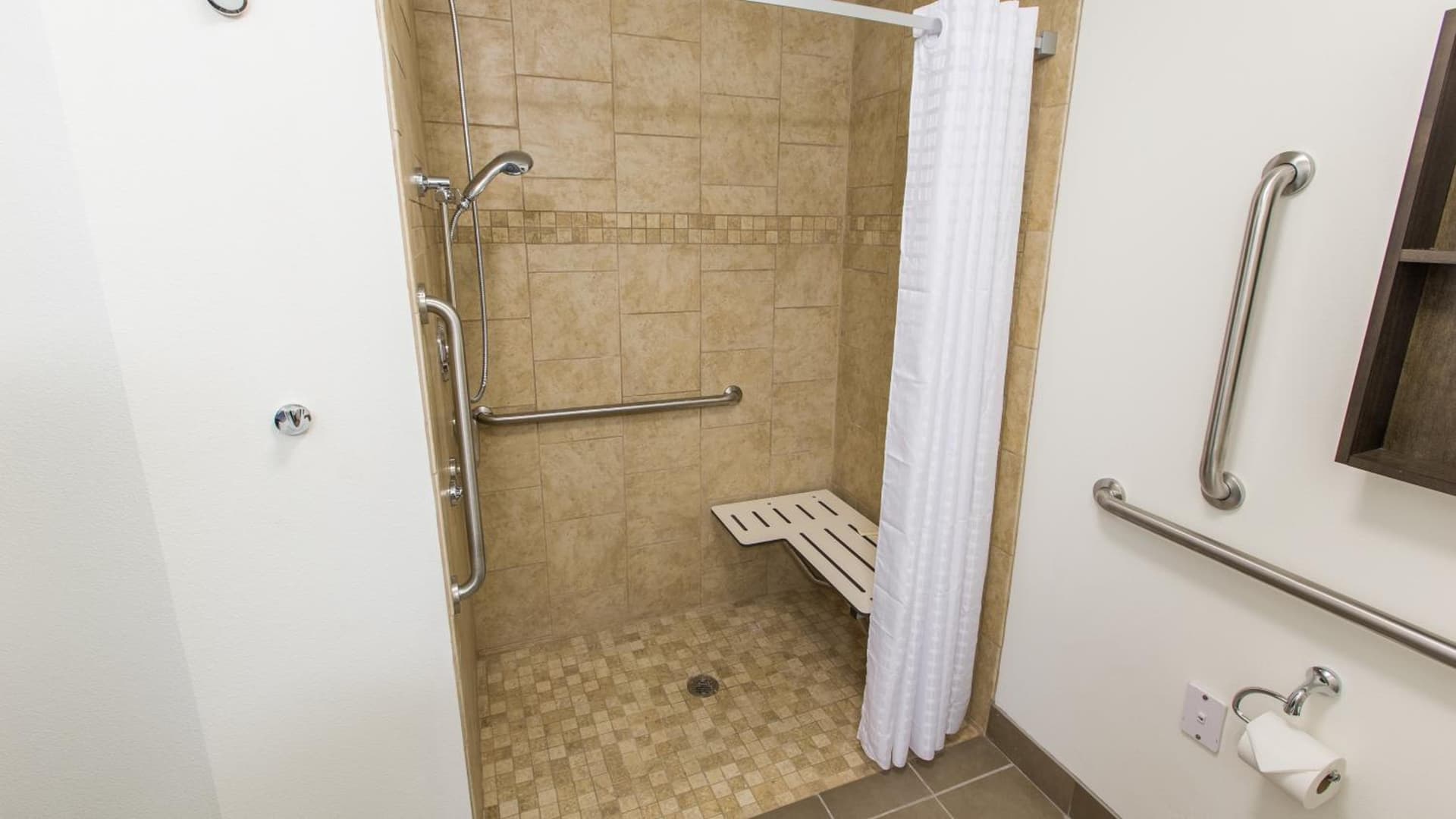 Candlewood Suites Overland Park W 135th St by IHG gallery photo in Overland Park, KS — image 20