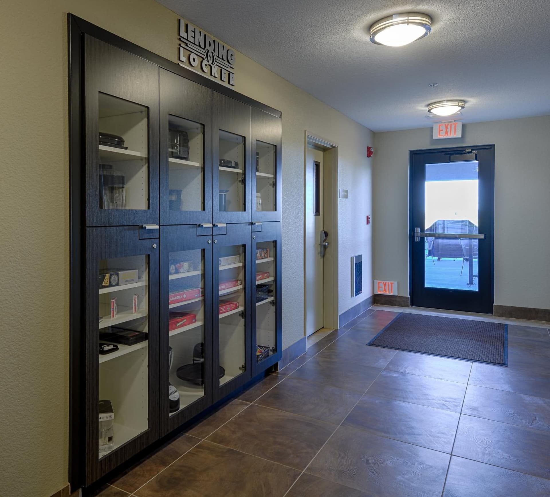 Candlewood Suites Lakeville I-35 by IHG interior in Lakeville, MN — gallery photo 2