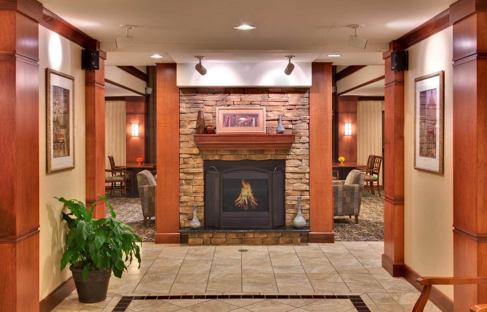Staybridge Suites Davenport by IHG gallery photo in Bettendorf, IA — image 4
