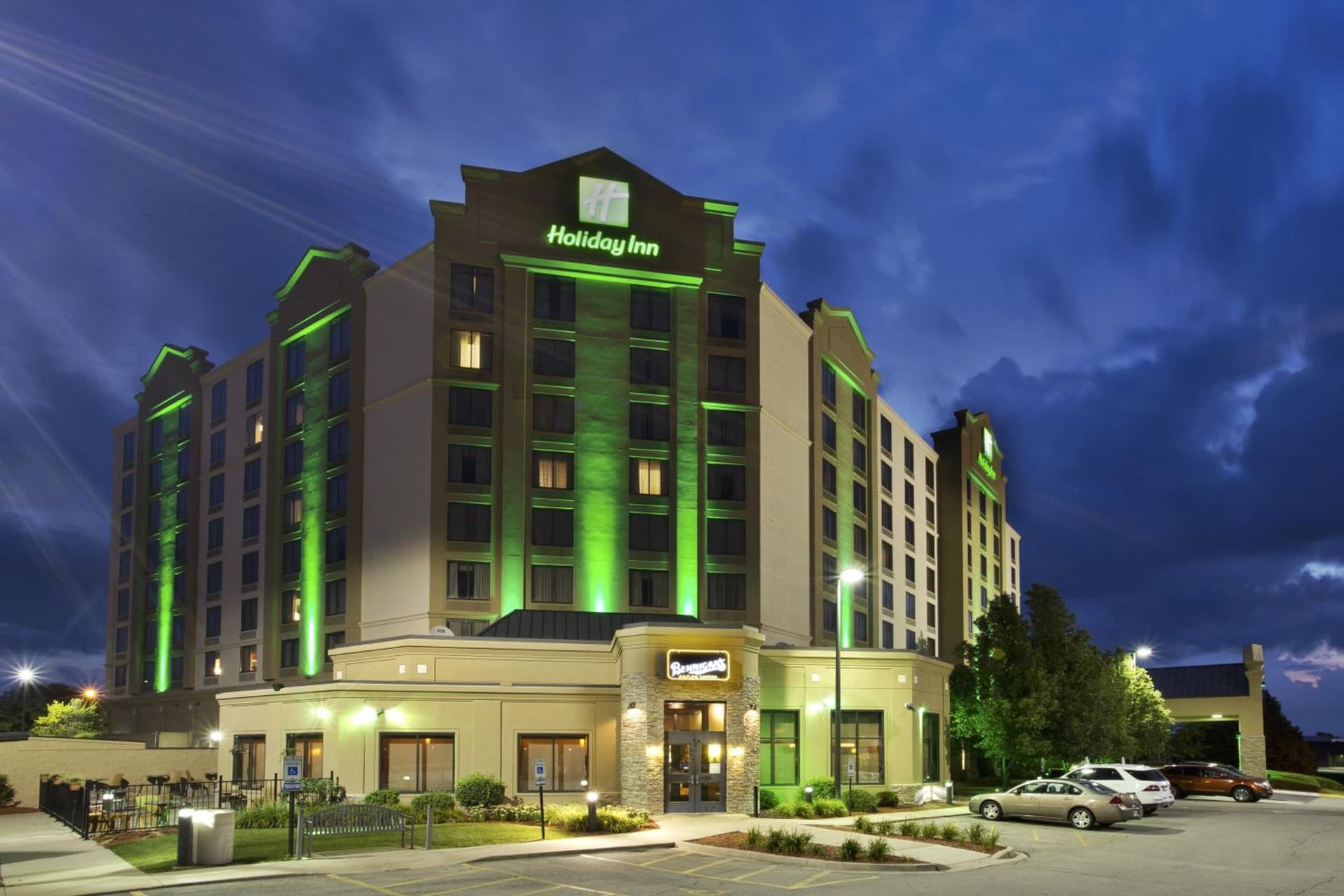 Holiday Inn Hotel & Suites Chicago Northwest - Elgin by IHG interior in Elgin, IL — gallery photo 2