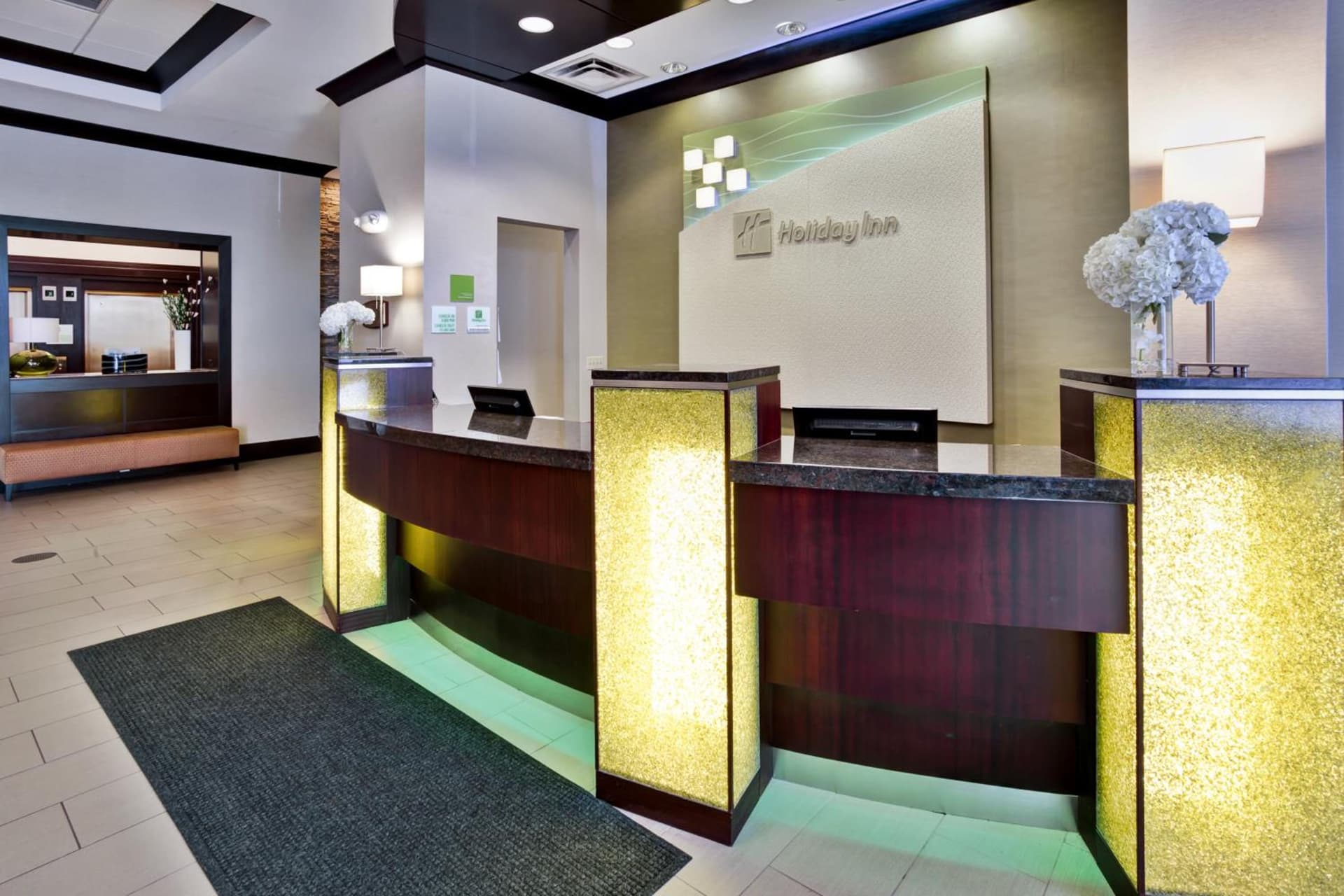 Holiday Inn Hotel & Suites Chicago Northwest - Elgin by IHG gallery photo in Elgin, IL — image 19