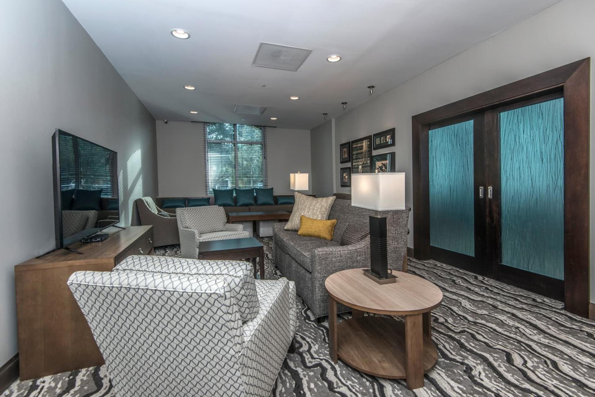 Staybridge Suites Charleston - Mount Pleasant by IHG gallery photo in Mount Pleasant, SC — image 10