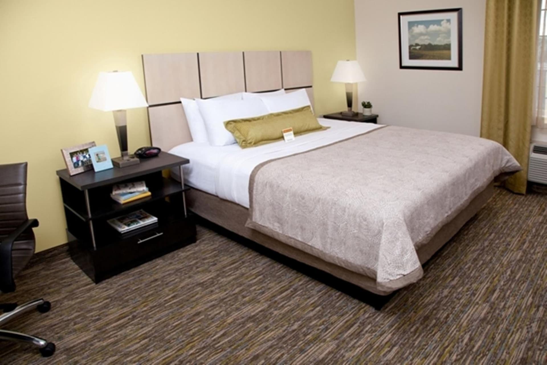 Candlewood Suites Kansas City - Independence by IHG interior in Independence, MO — gallery photo 2