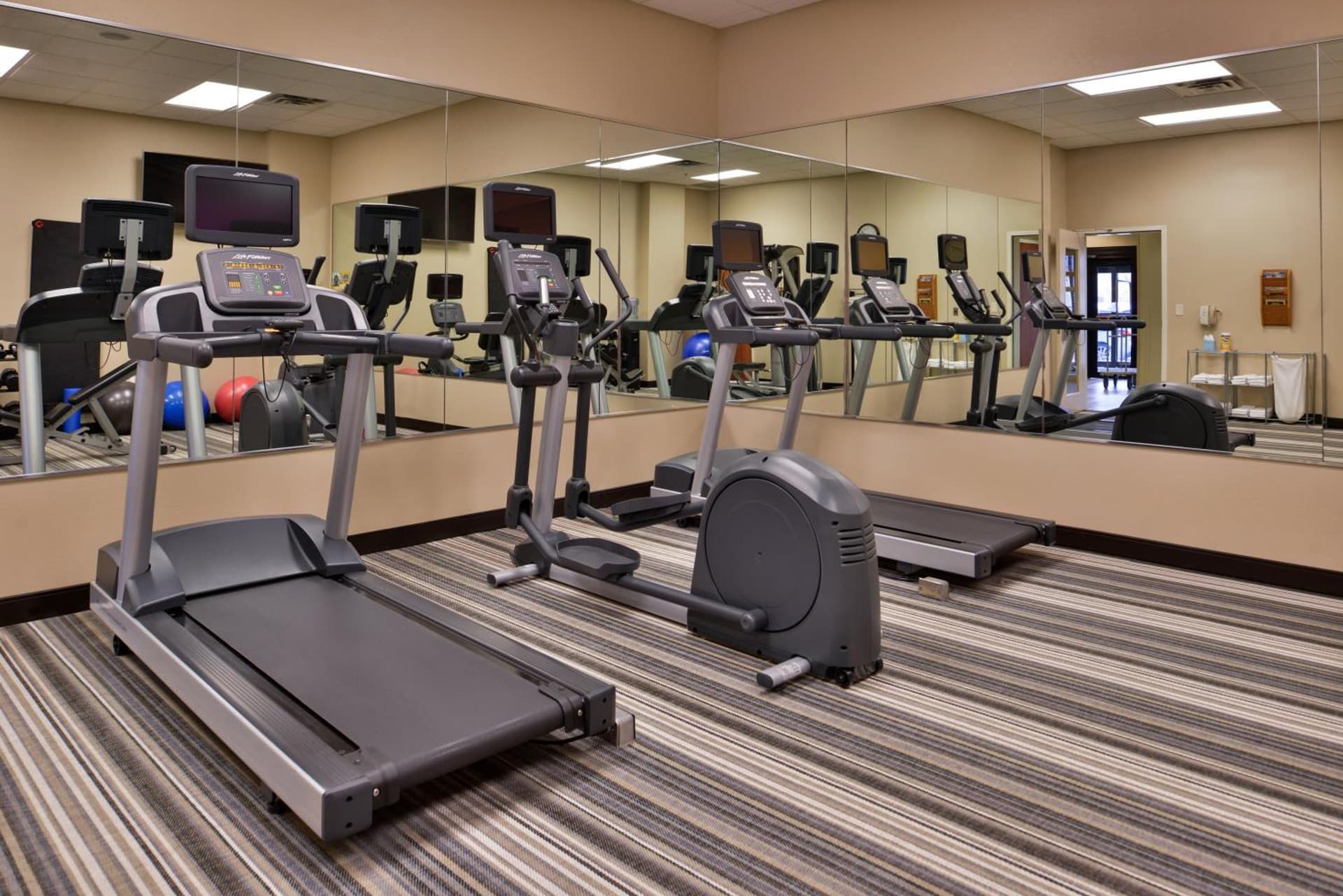 Candlewood Suites Terre Haute by IHG interior in Terre Haute, IN — gallery photo 2