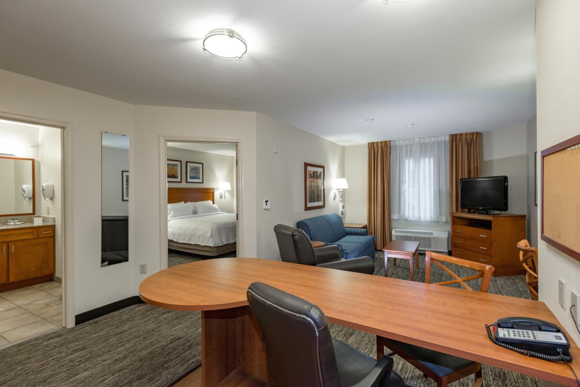 Candlewood Suites Mobile-Downtown by IHG gallery photo in Mobile, AL — image 15