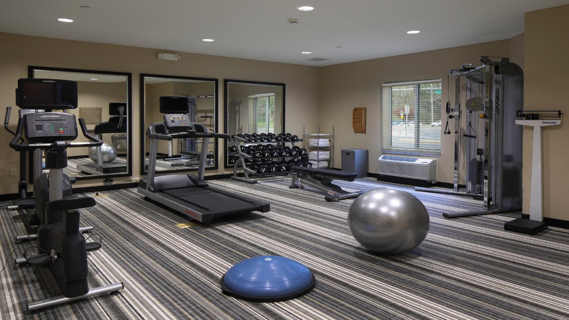 Candlewood Suites - Newark South - University Area by IHG gallery photo in Newark, DE — image 13