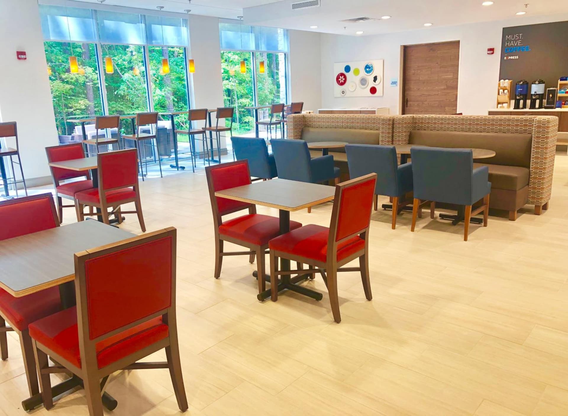 Holiday Inn Express & Suites Raleigh Airport - Brier Creek by IHG gallery photo in Raleigh, NC — image 5