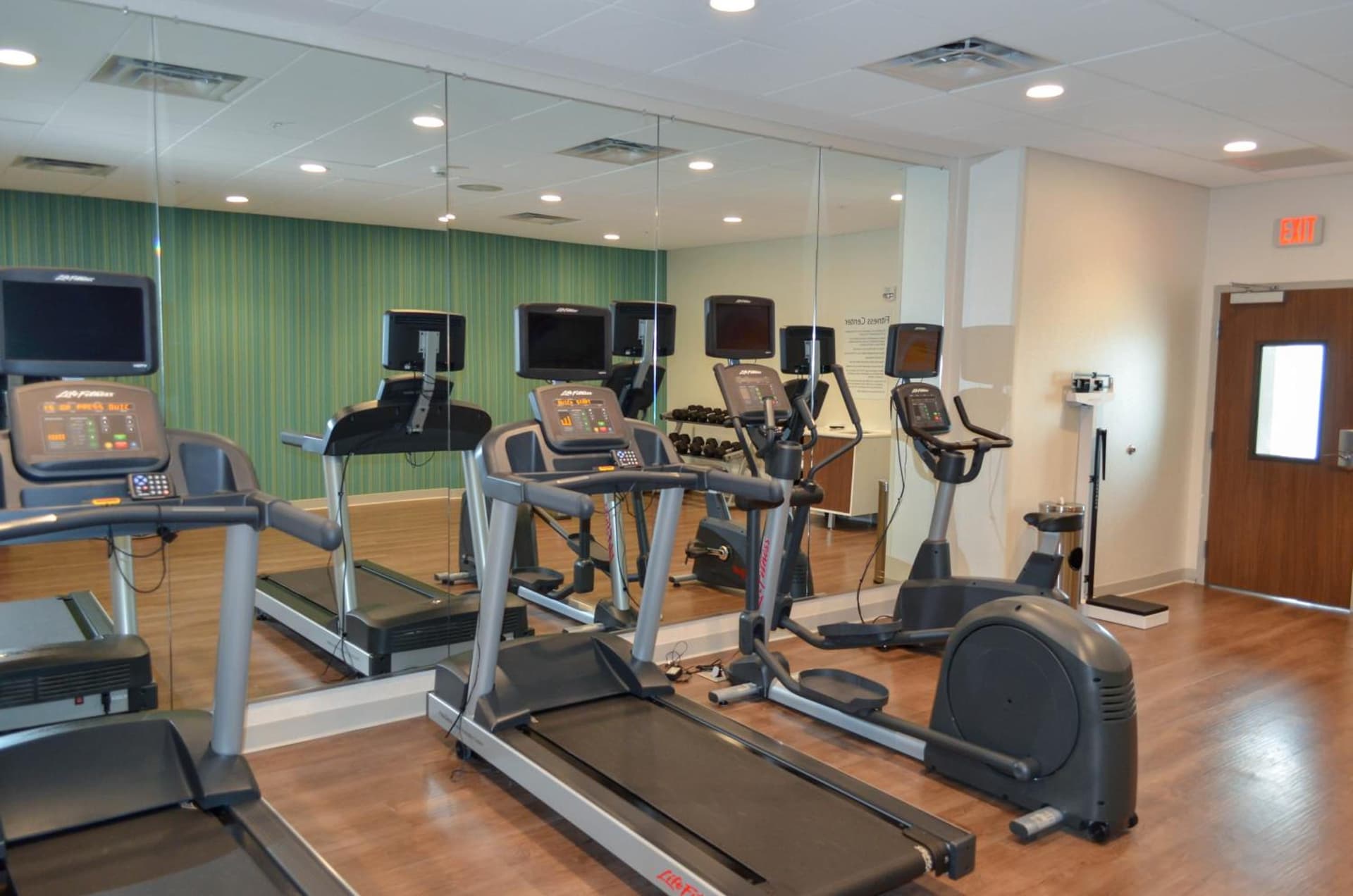 Holiday Inn Express & Suites Raleigh Airport - Brier Creek by IHG gallery photo in Raleigh, NC — image 14