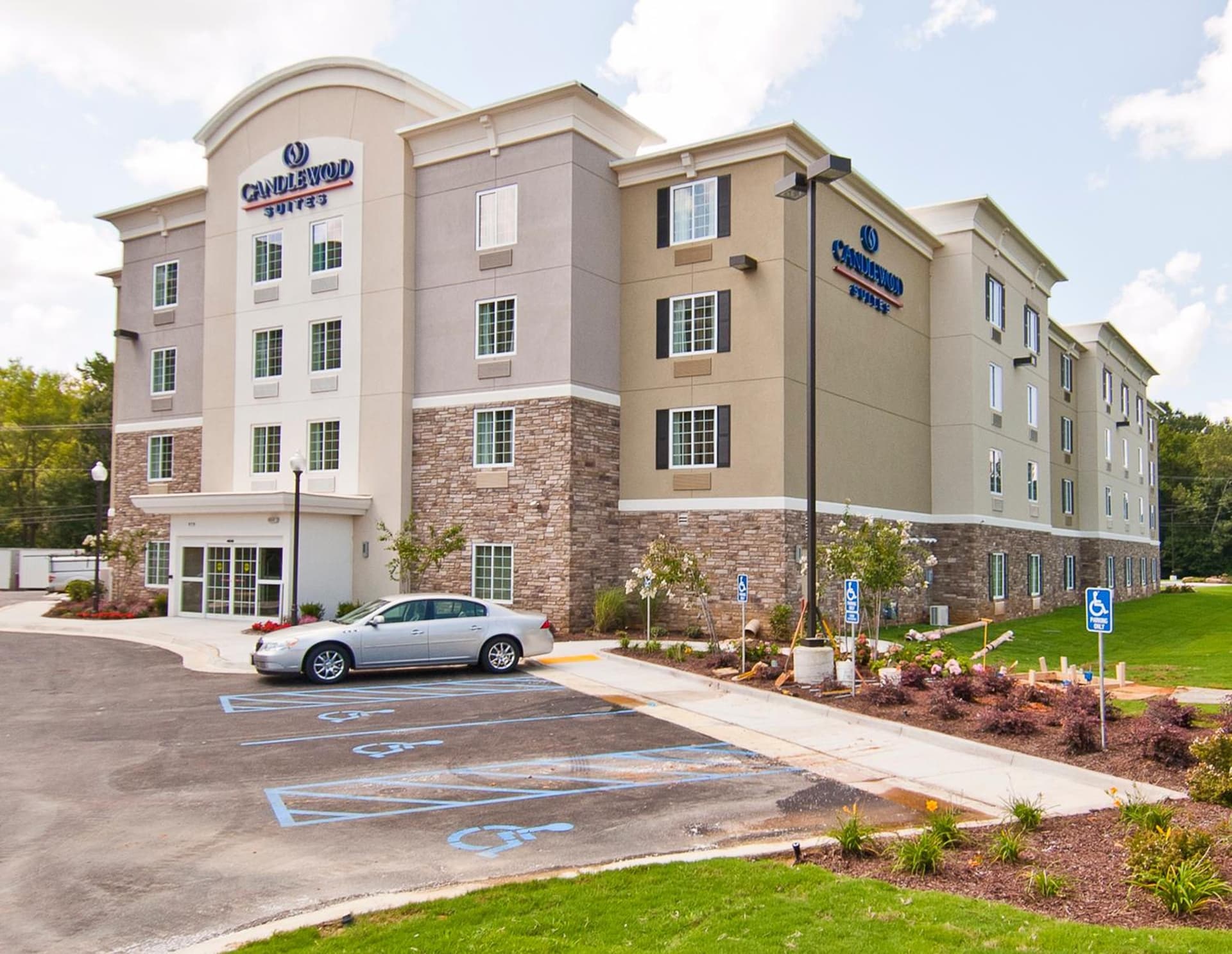 Candlewood Suites Tupelo by IHG property views in Tupelo, MS — gallery photo 3