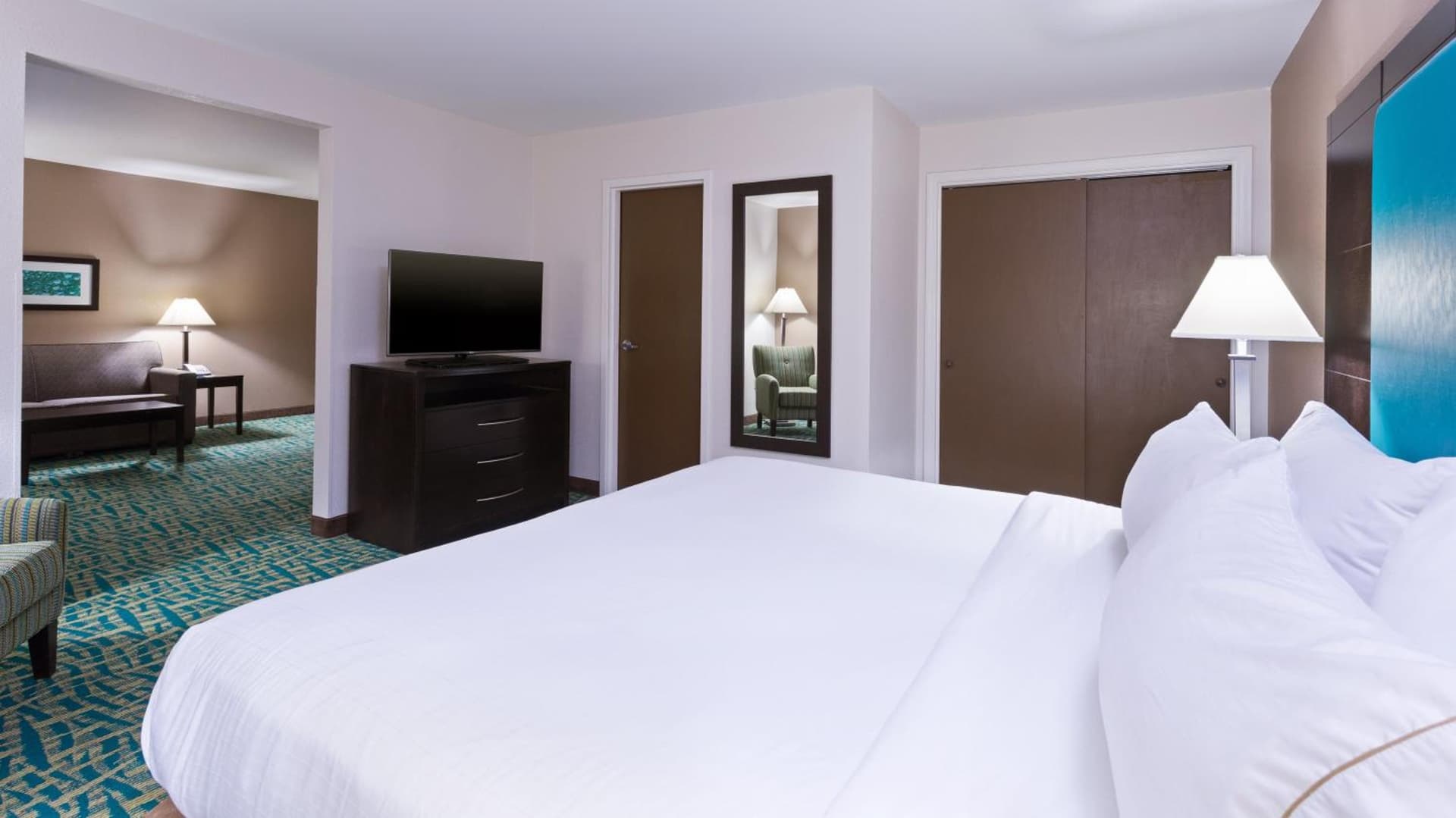 Holiday Inn Express & Suites Wyomissing by IHG gallery photo in West Reading, PA — image 21