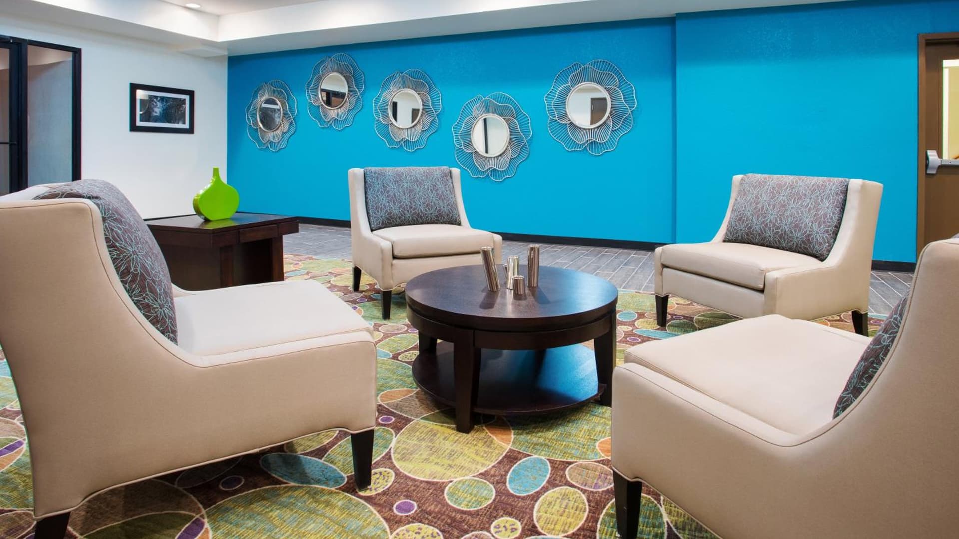 Holiday Inn Express & Suites Wyomissing by IHG gallery photo in West Reading, PA — image 10