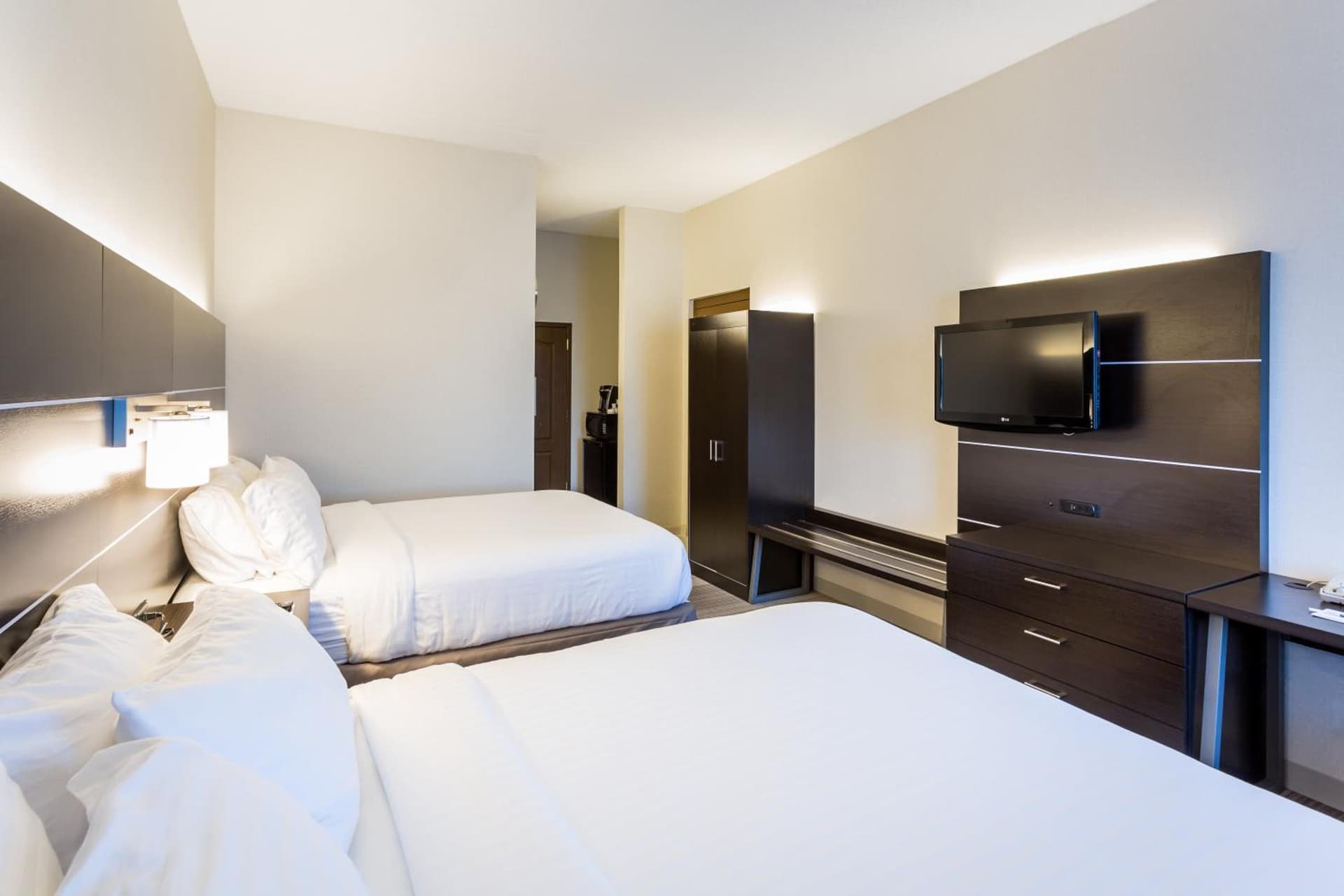 Holiday Inn Express Hotel & Suites Reading by IHG gallery photo in Reading, PA — image 27