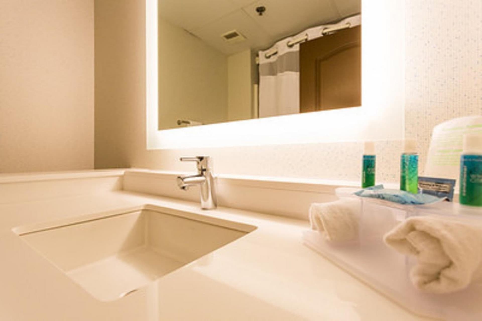Holiday Inn Express Hotel & Suites Reading by IHG gallery photo in Reading, PA — image 22