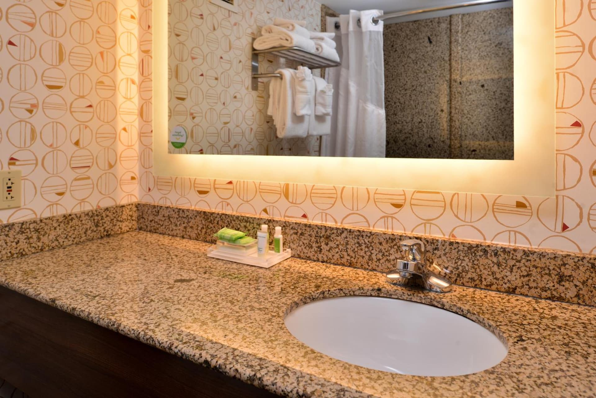 Holiday Inn Hotel & Suites Rochester - Marketplace by IHG gallery photo in Rochester, NY — image 6