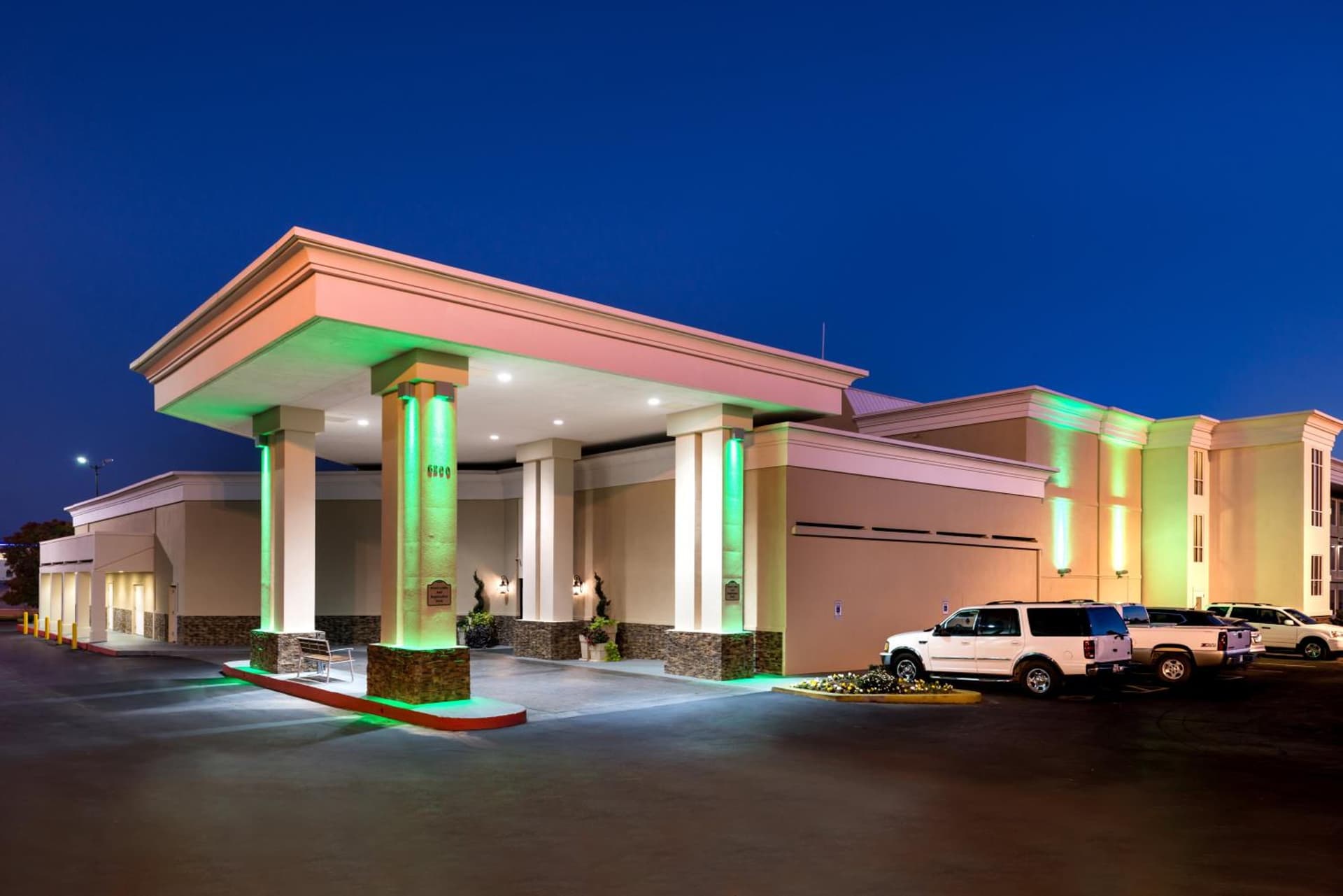 Holiday Inn Hotel & Suites Oklahoma City North by IHG featured exterior or lobby in Oklahoma City, OK — similar hotel