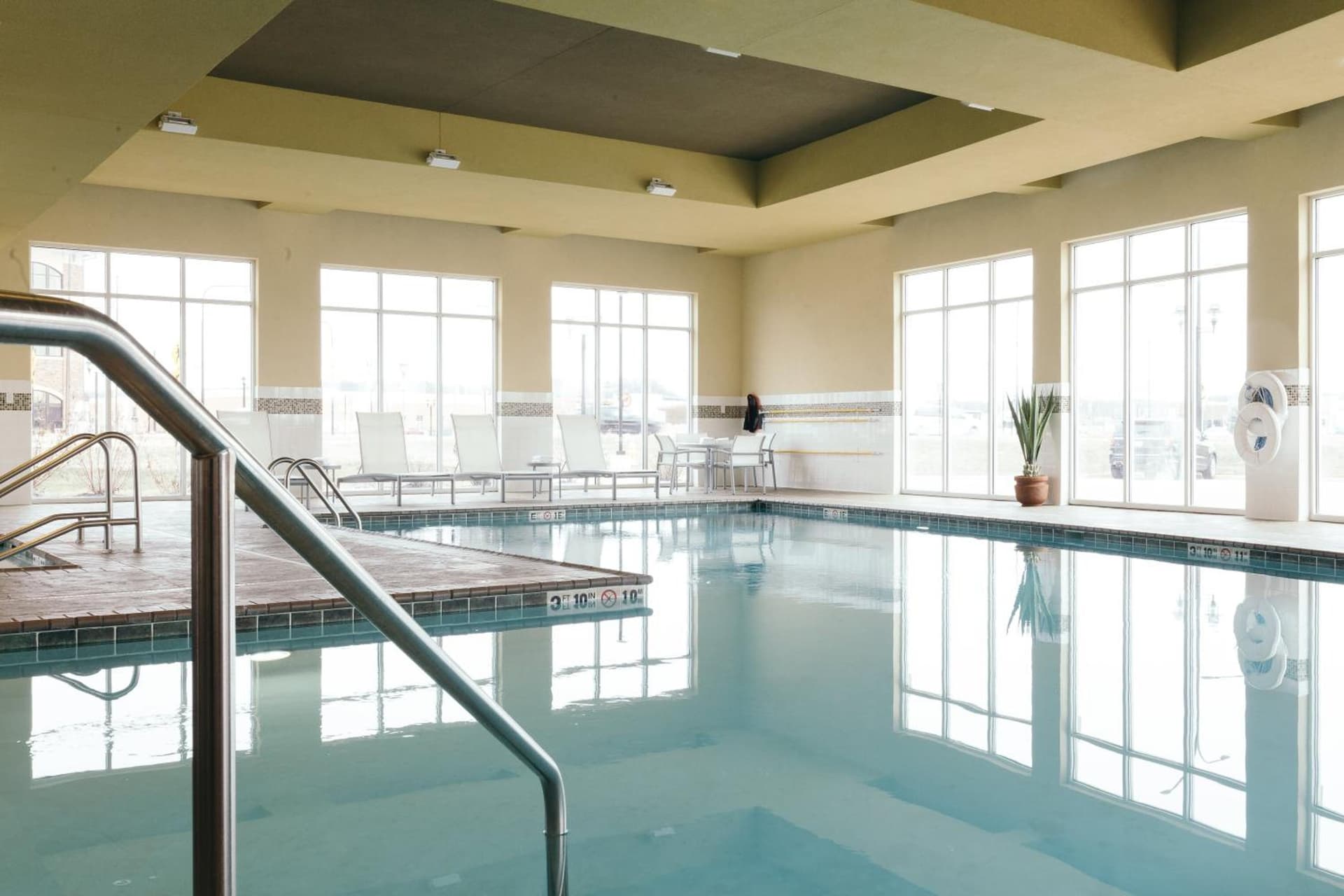 Holiday Inn and Suites East Peoria by IHG gallery photo in Peoria, IL — image 76