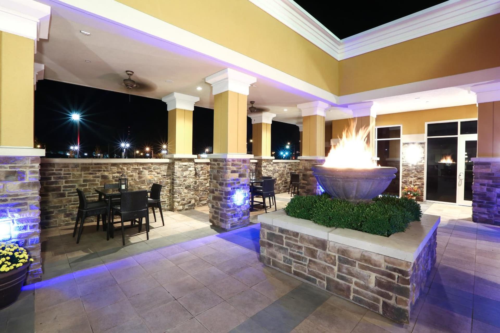 Holiday Inn and Suites East Peoria by IHG gallery photo in Peoria, IL — image 44