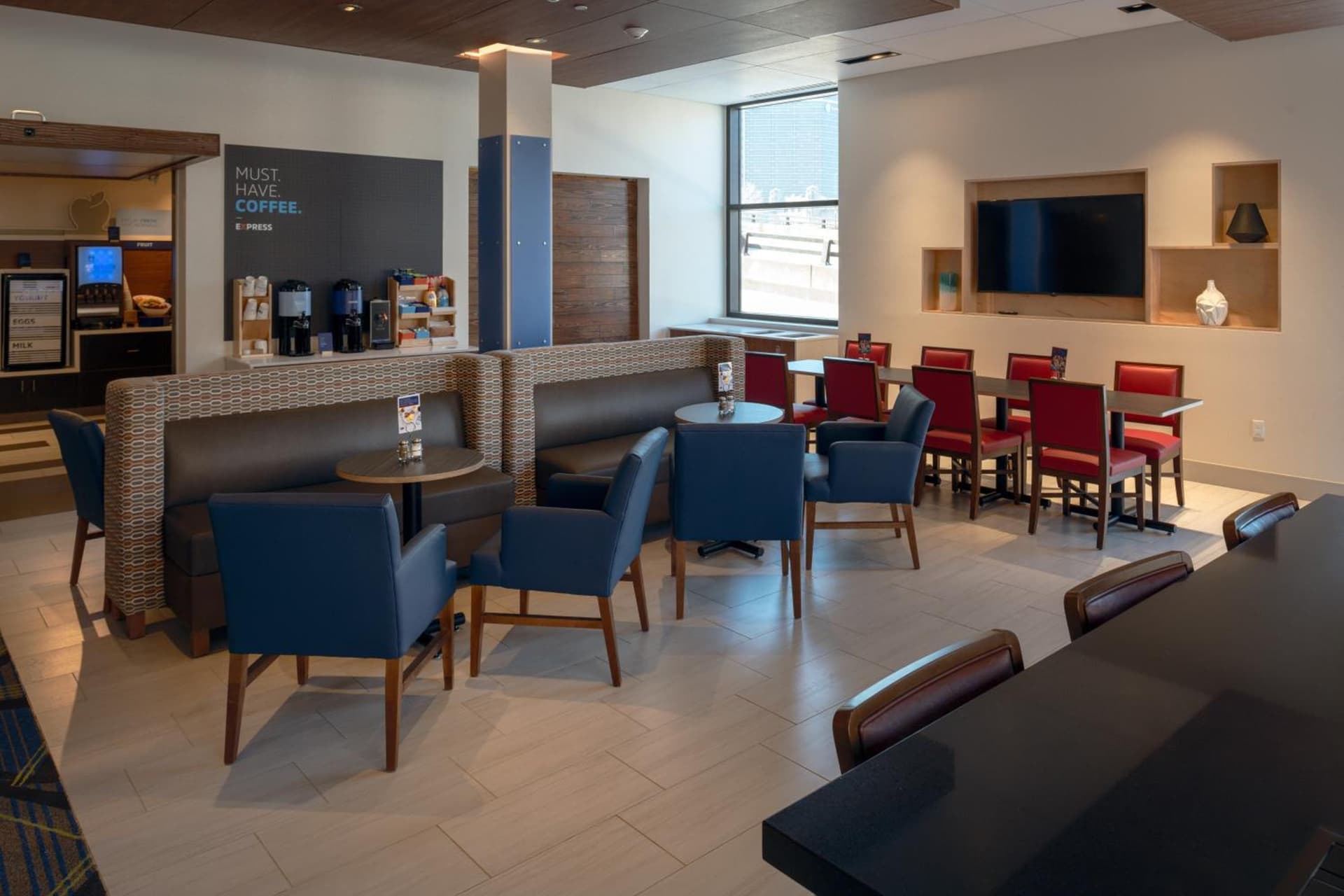 Holiday Inn Express & Suites - Tulsa Downtown - Arts District by IHG property views in Tulsa, OK — gallery photo 3