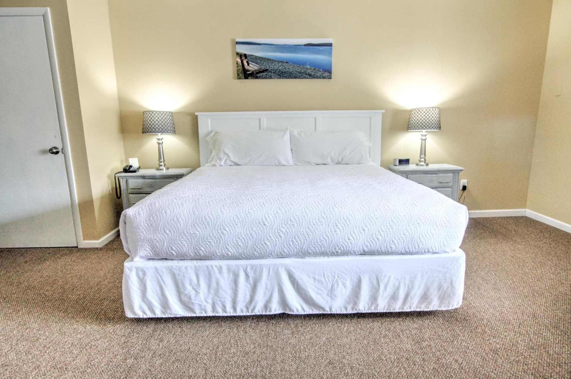 East Shore Lodging gallery photo in Hawley, PA — image 24
