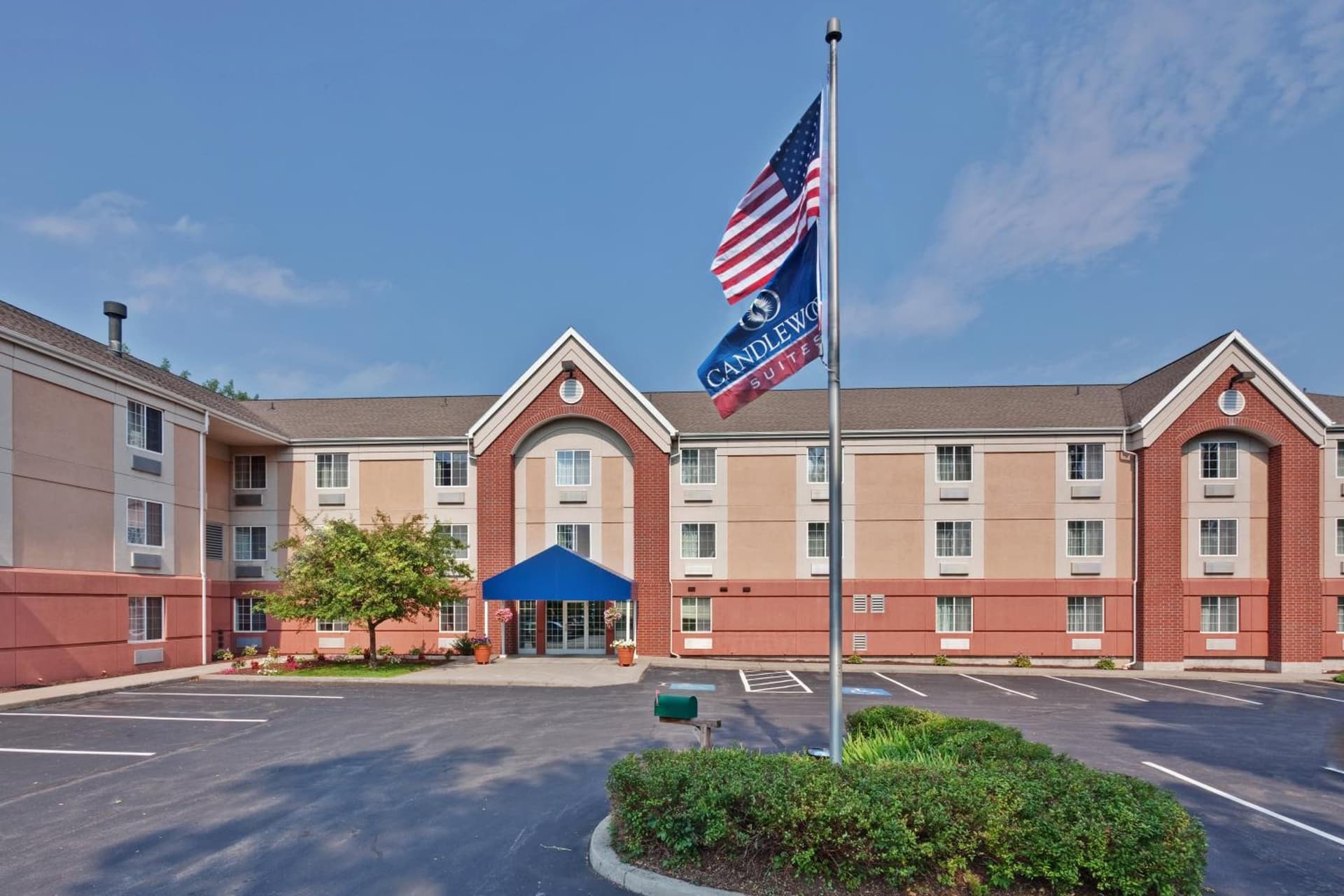 Candlewood Suites - East Syracuse - Carrier Circle by IHG featured exterior or lobby in East Syracuse, NY — similar hotel