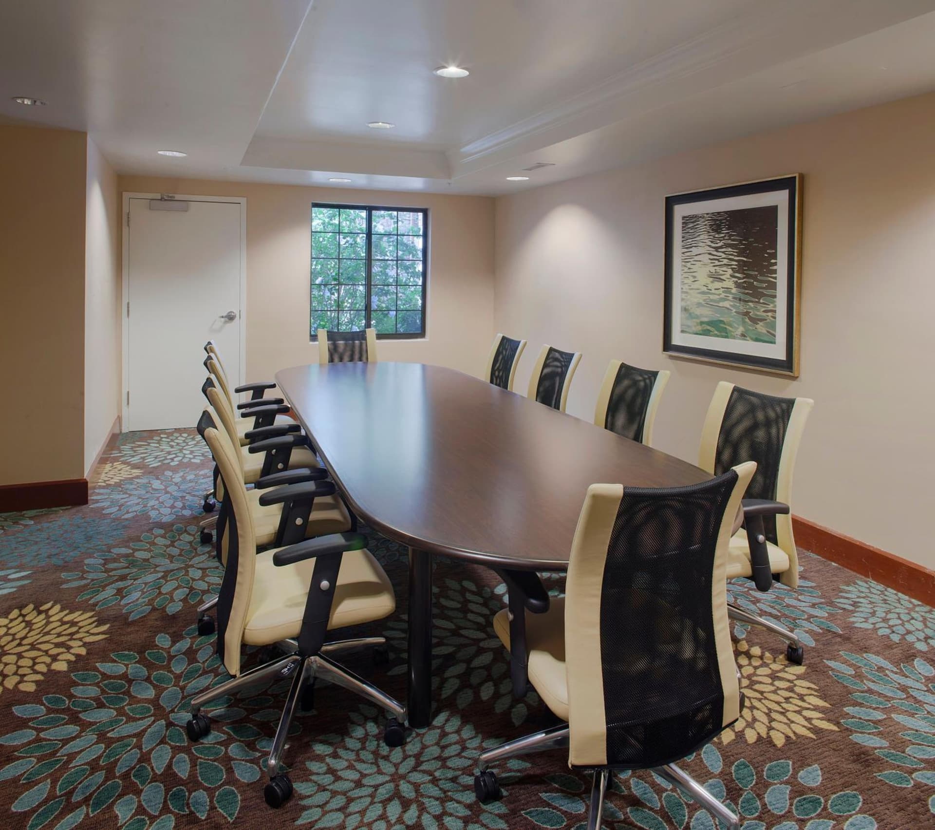 Staybridge Suites Fayetteville/Univ Of Arkansas by IHG gallery photo in Fayetteville, AR — image 30