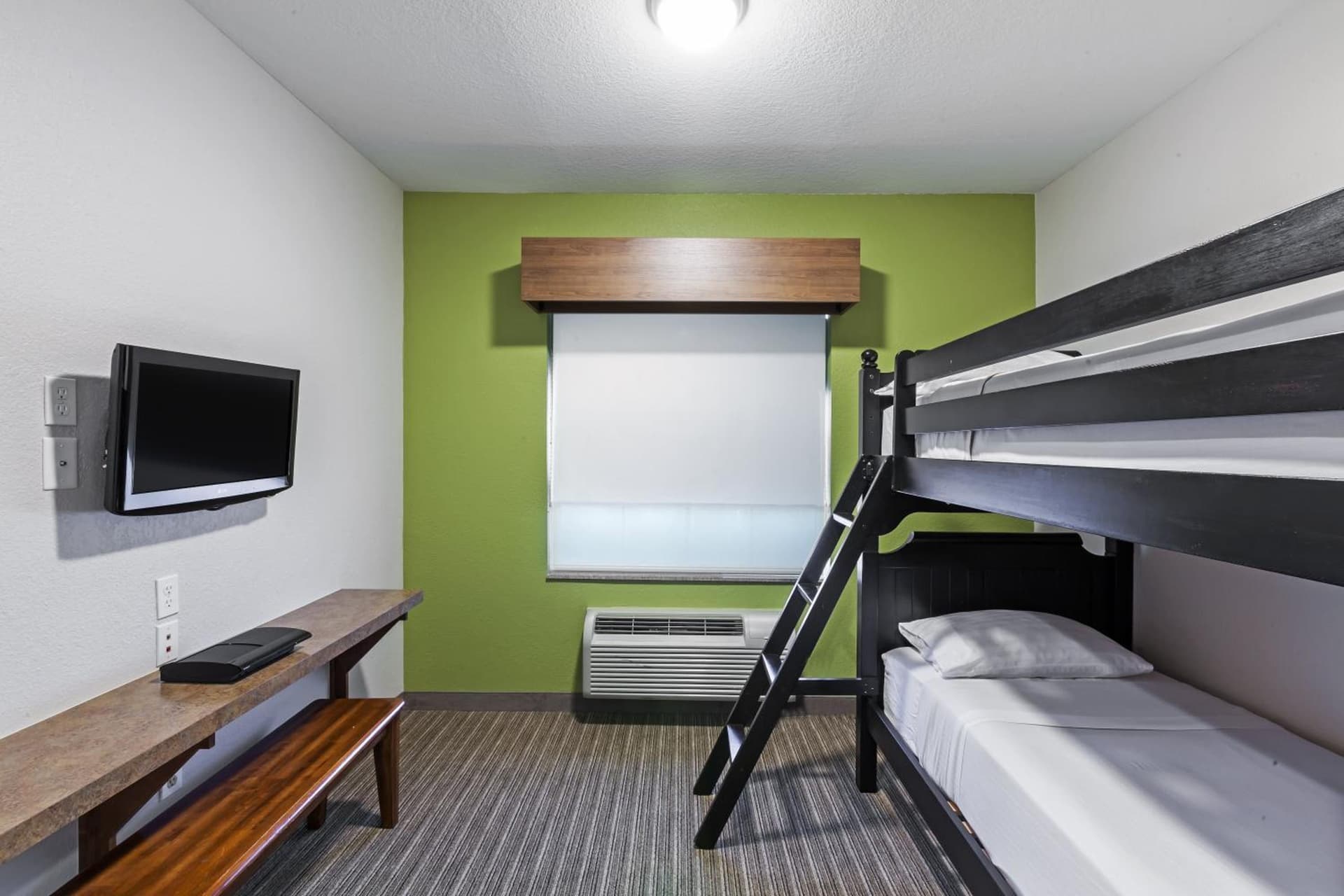 Holiday Inn Express & Suites Tulsa S Broken Arrow Hwy 51 by IHG gallery photo in Broken Arrow, OK — image 20