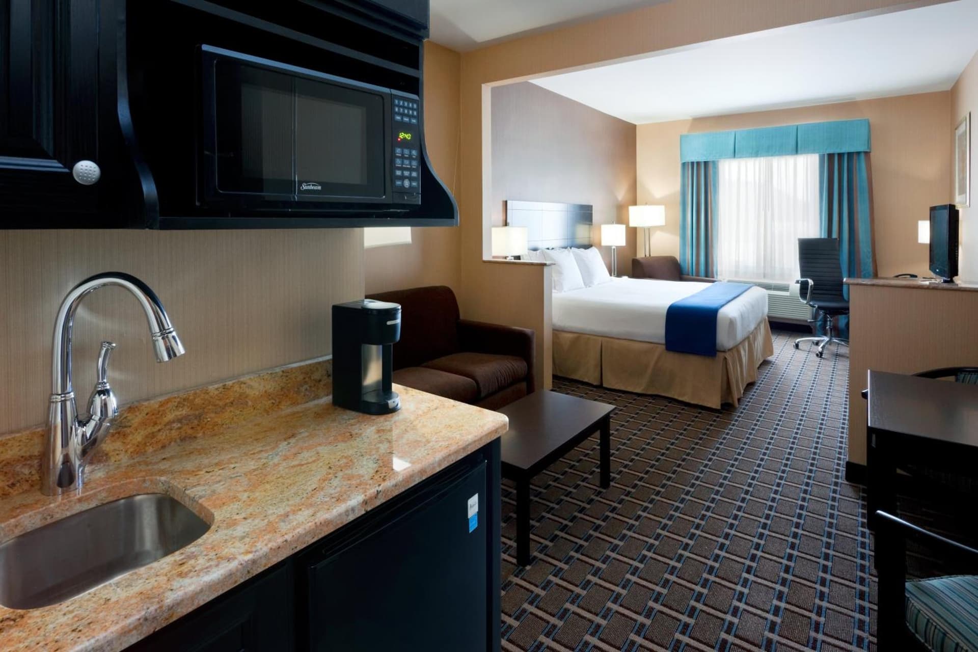 Holiday Inn Express Hotel & Suites West Coxsackie by IHG gallery photo in West Coxsackie, NY — image 7