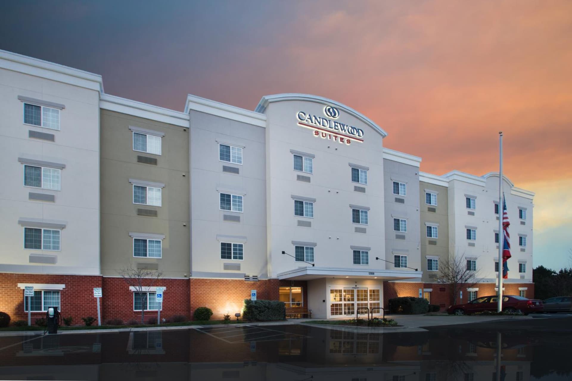 Candlewood Suites Wake Forest-Raleigh Area by IHG interior in Wake Forest, NC — gallery photo 2