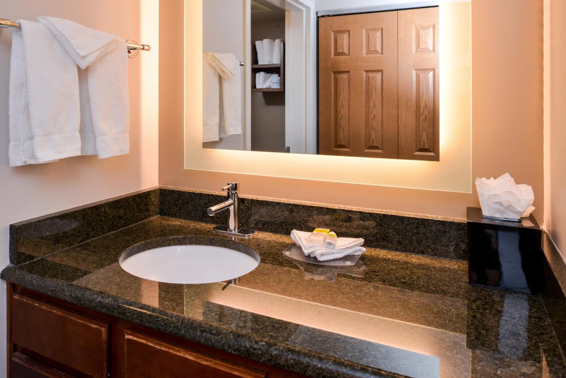 Staybridge Suites Indianapolis Downtown-Convention Center by IHG gallery photo in Indianapolis, IN — image 33