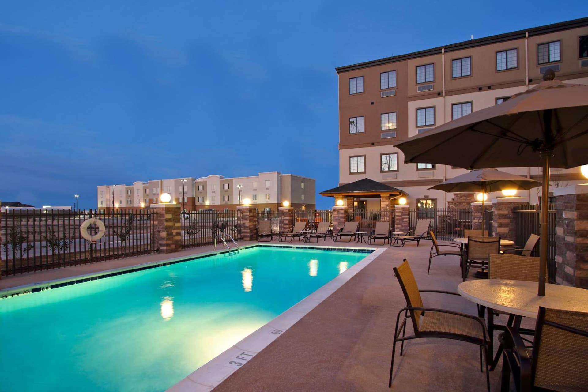 Staybridge Suites - Odessa - Interstate HWY 20 by IHG interior in Odessa, TX — gallery photo 2