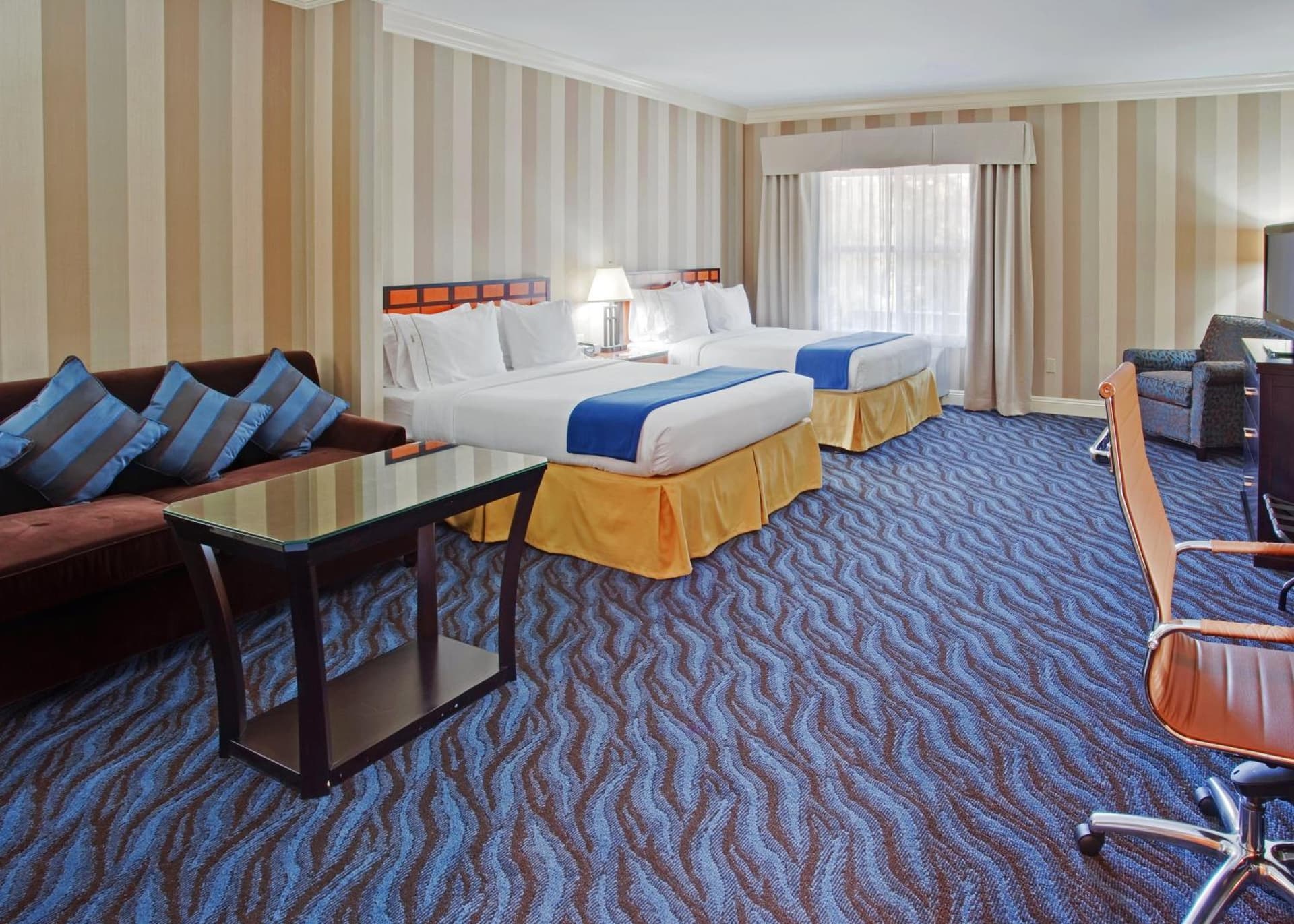 Holiday Inn Express Hotel & Suites Santa Cruz by IHG gallery photo in Santa Cruz, CA — image 12