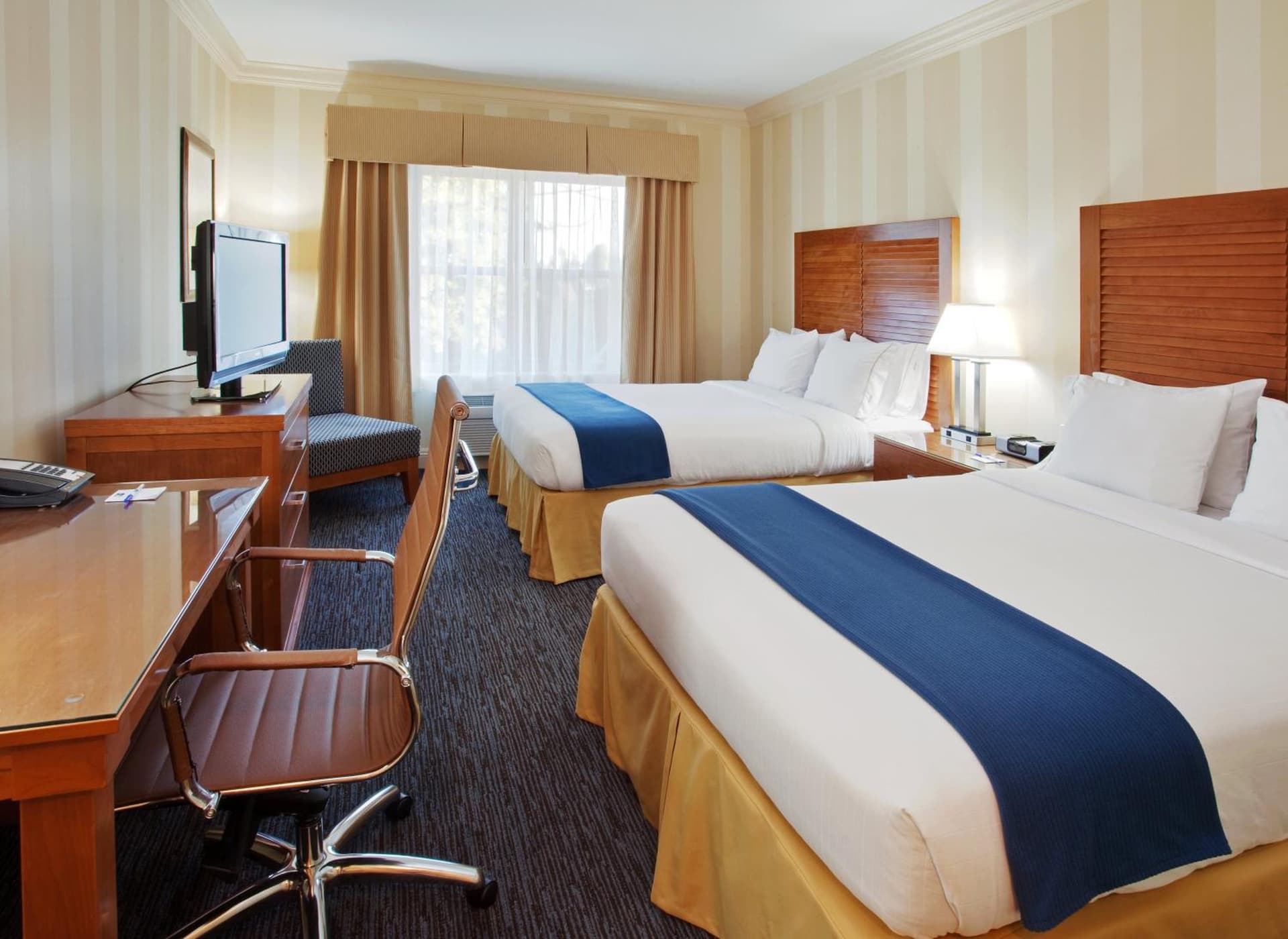 Holiday Inn Express Hotel & Suites Santa Cruz by IHG gallery photo in Santa Cruz, CA — image 7