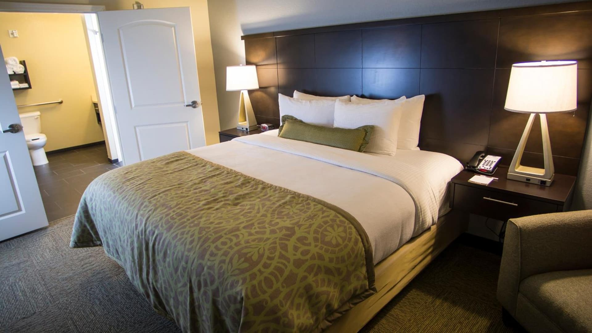 Staybridge Suites Lexington by IHG gallery photo in Lexington, KY — image 23