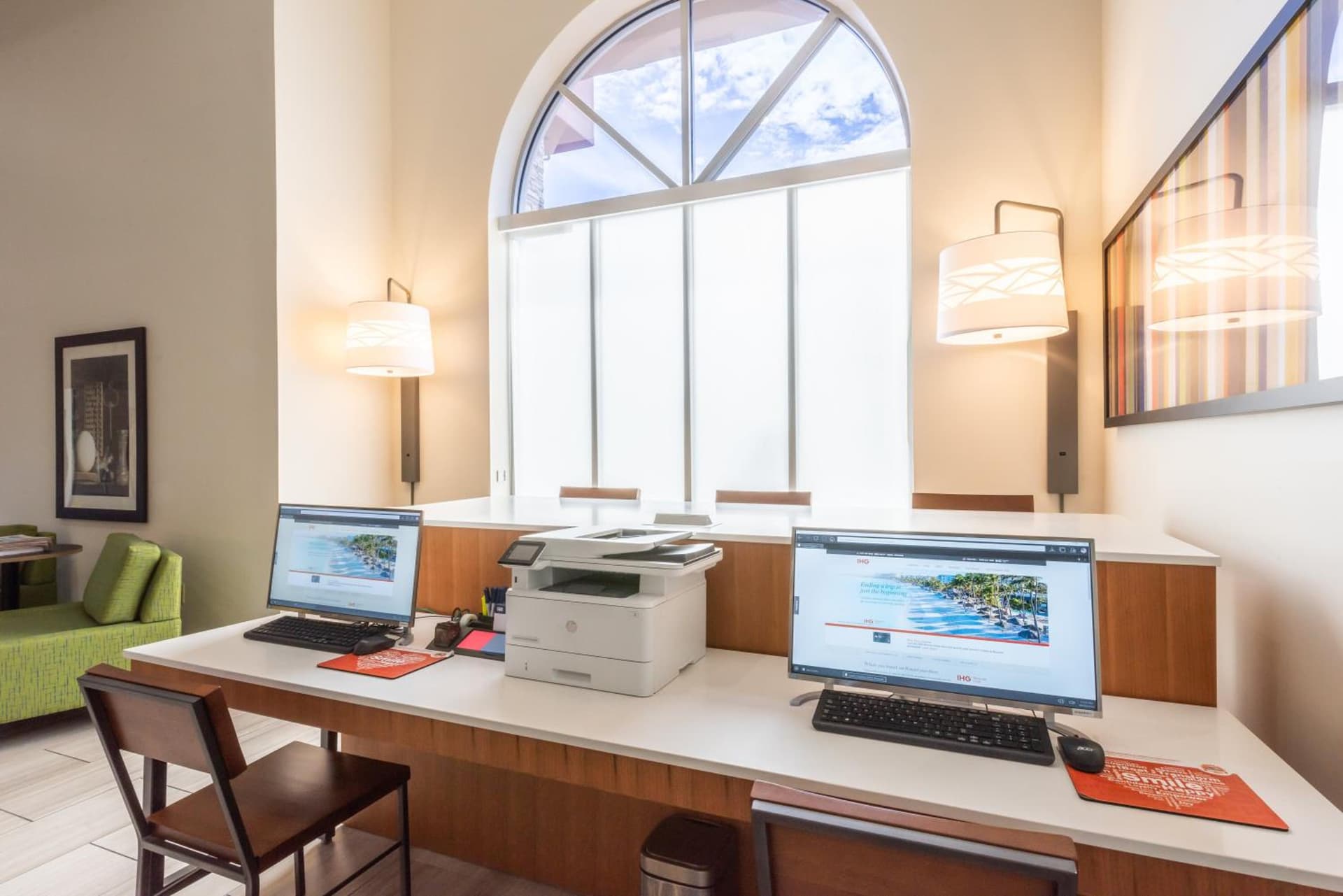Holiday Inn Express Hotel & Suites Bradenton West by IHG gallery photo in Bradenton, FL — image 13