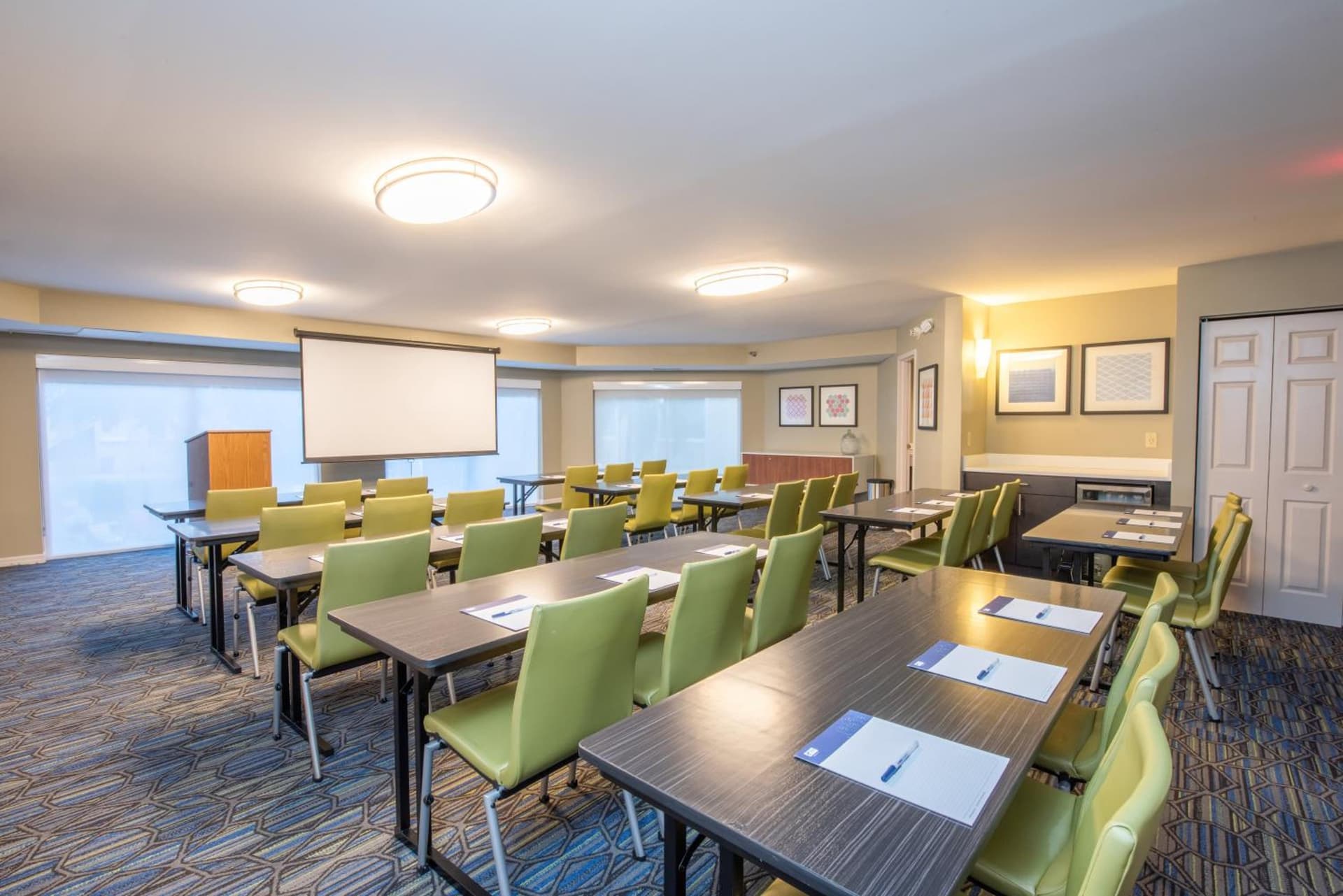 Holiday Inn Express Hotel & Suites Bradenton West by IHG gallery photo in Bradenton, FL — image 16