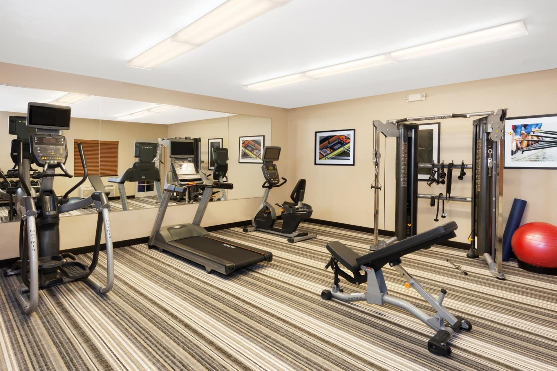 Candlewood Suites Aurora-Naperville by IHG gallery photo in Aurora, IL — image 17