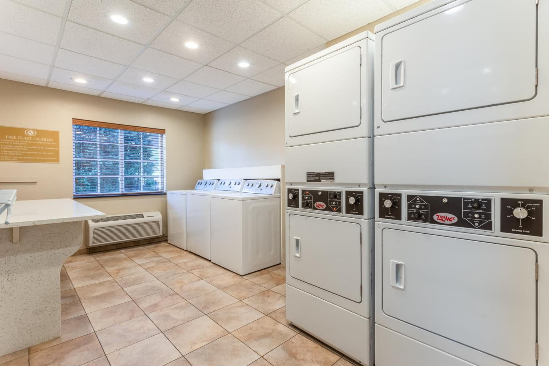 Candlewood Suites Aurora-Naperville by IHG gallery photo in Aurora, IL — image 33