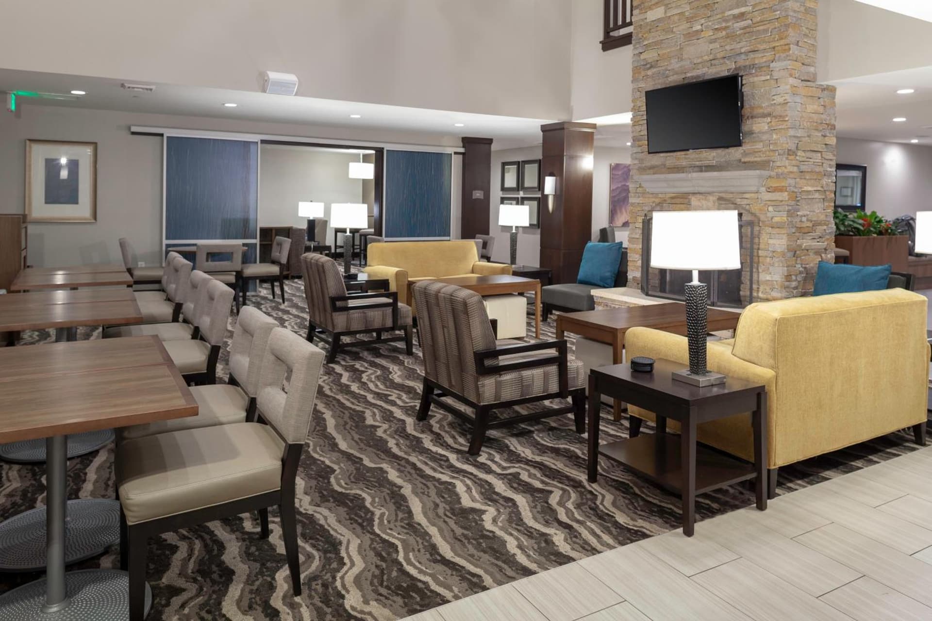 Staybridge Suites - Gilbert - East Mesa by IHG gallery photo in Gilbert, AZ — image 6