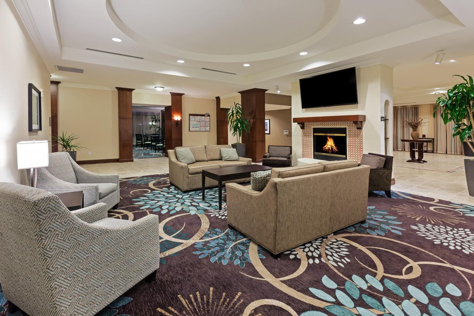Staybridge Suites San Antonio Downtown Convention Center by IHG interior in San Antonio, TX — gallery photo 2