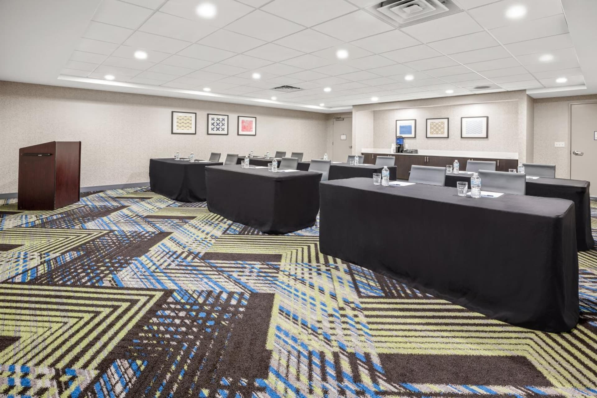 Holiday Inn Express Hotel & Suites Marysville by IHG gallery photo in Marysville, WA — image 22