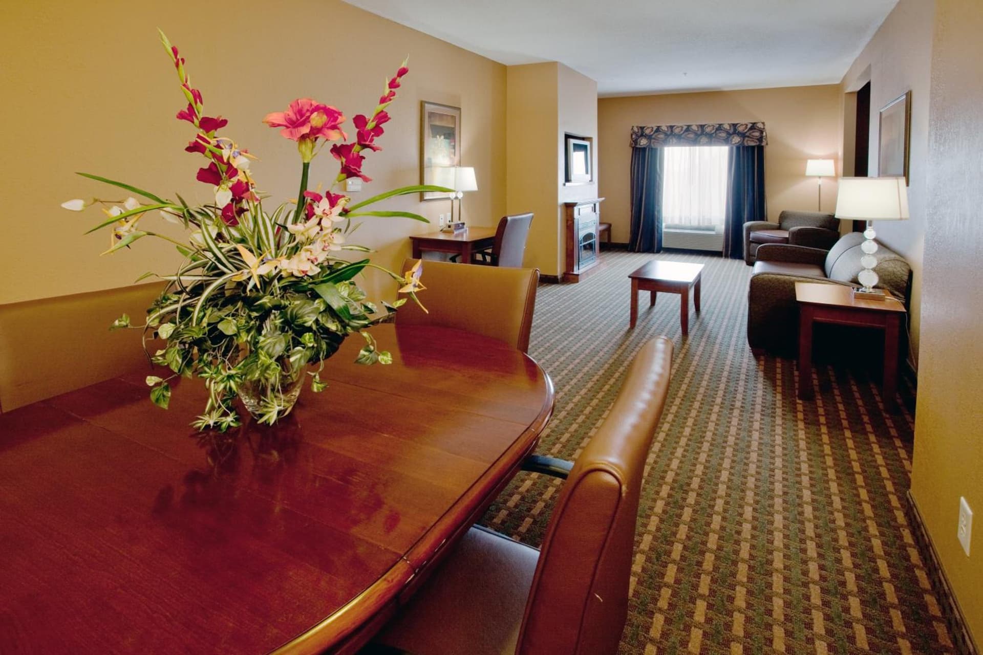Holiday Inn Express Hotel & Suites Suffolk by IHG gallery photo in Suffolk, VA — image 24