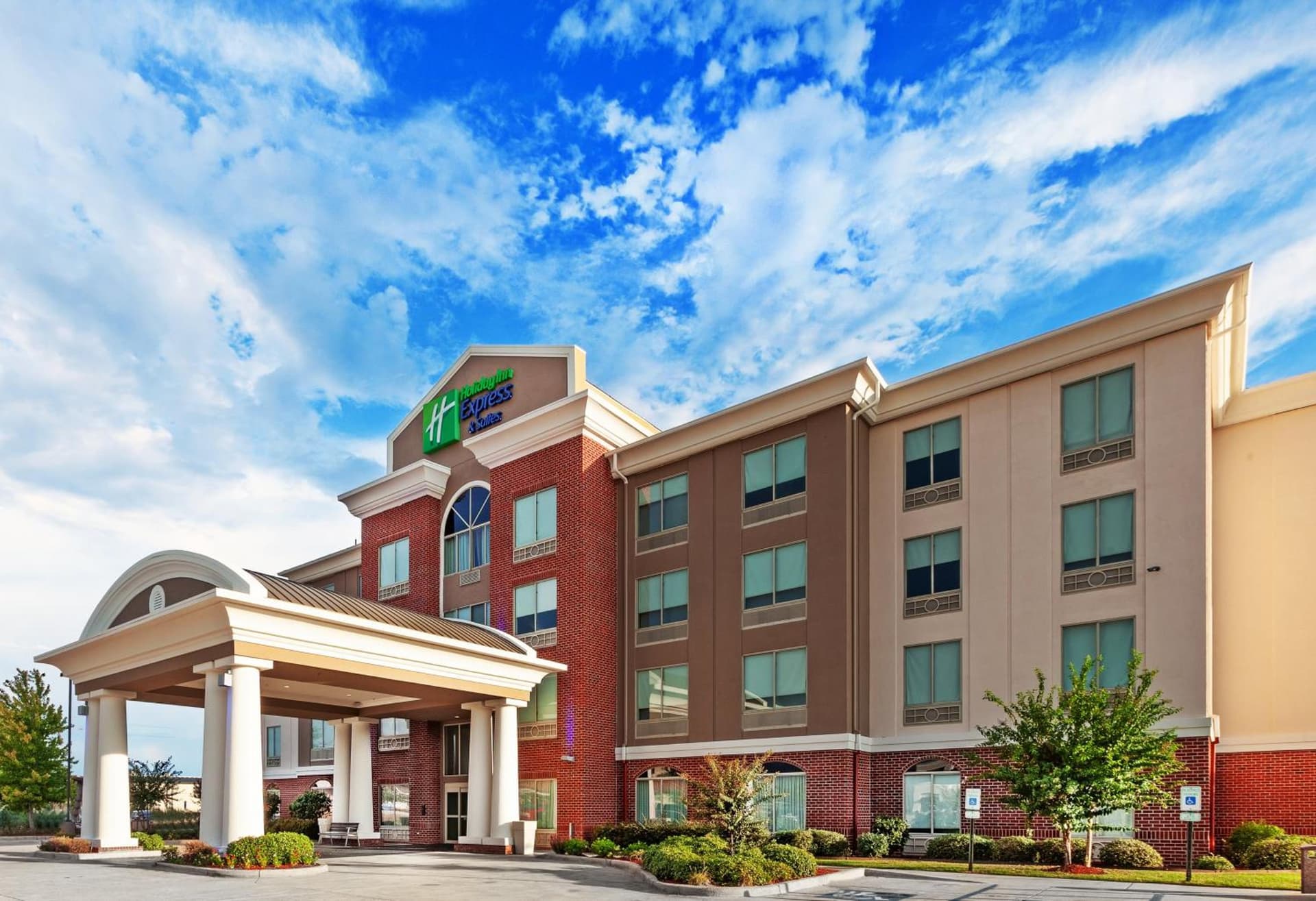 Holiday Inn Express Hotel and Suites Shreveport South Park Plaza by IHG — hotel in Shreveport, Louisiana