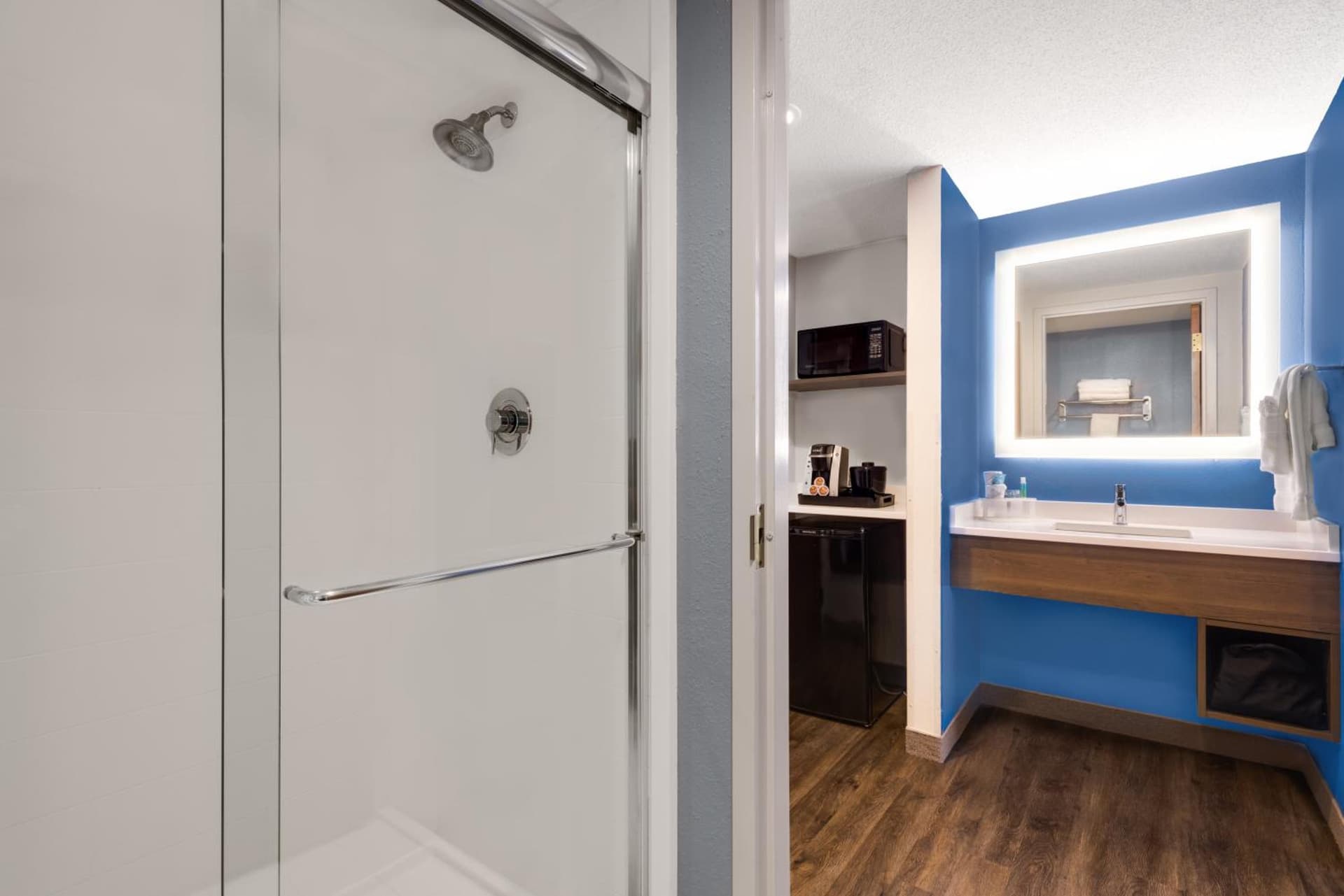 Holiday Inn Express Cambridge by IHG property views in Cambridge, MD — gallery photo 3