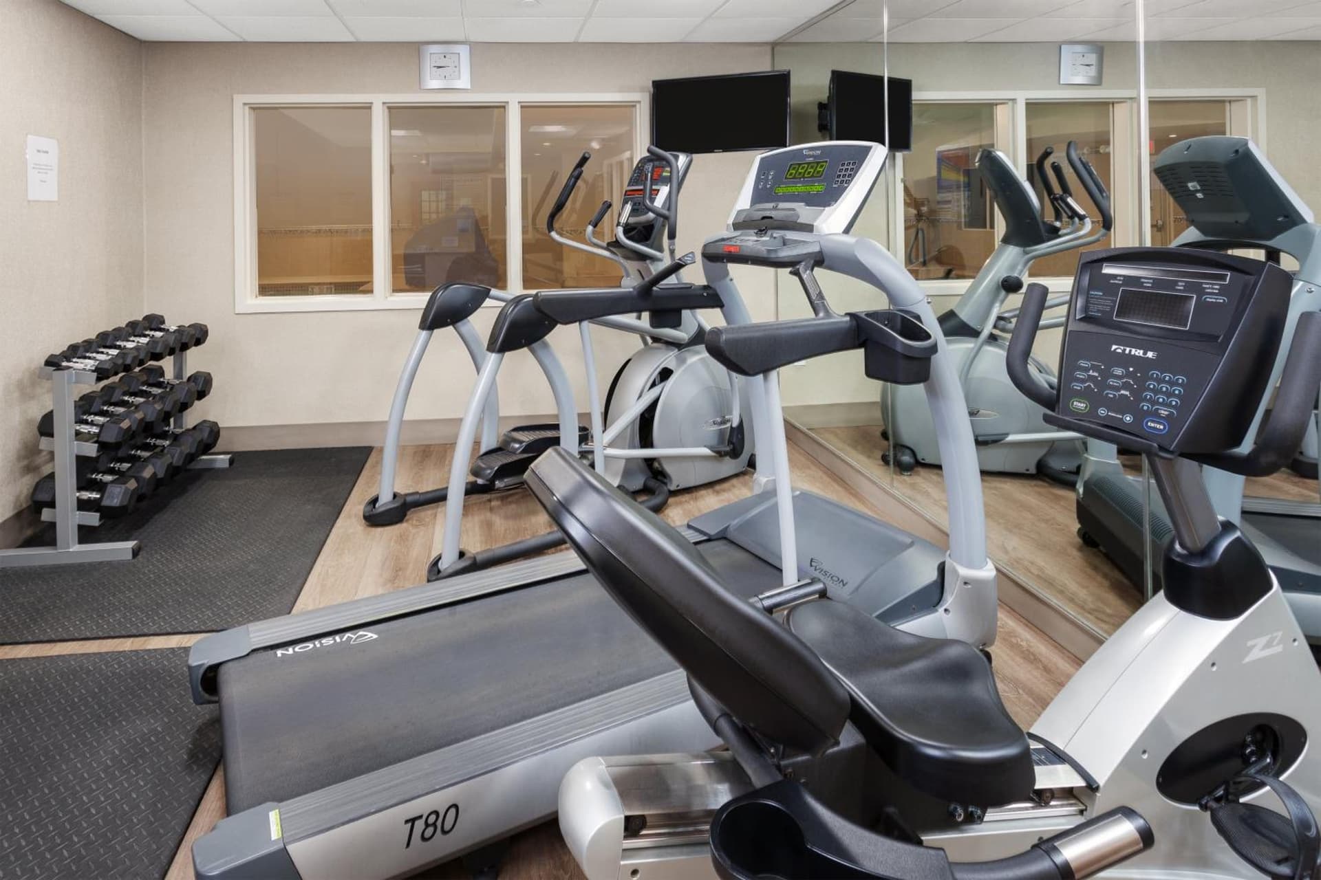 Holiday Inn Express Hotel & Suites Hampton South-Seabrook by IHG gallery photo in Seabrook, NH — image 11