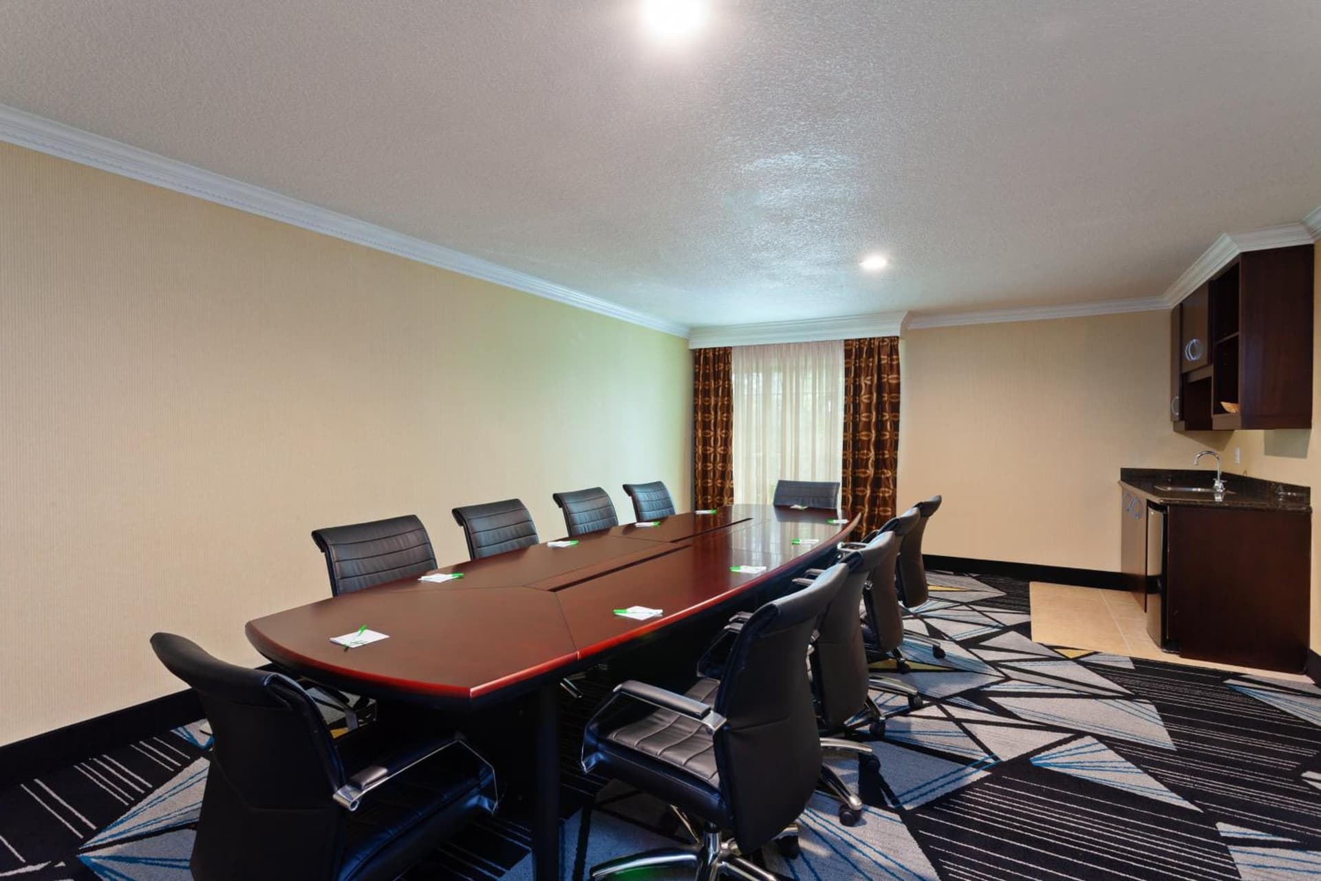 Holiday Inn & Suites San Mateo - SFO by IHG gallery photo in San Mateo, CA — image 39