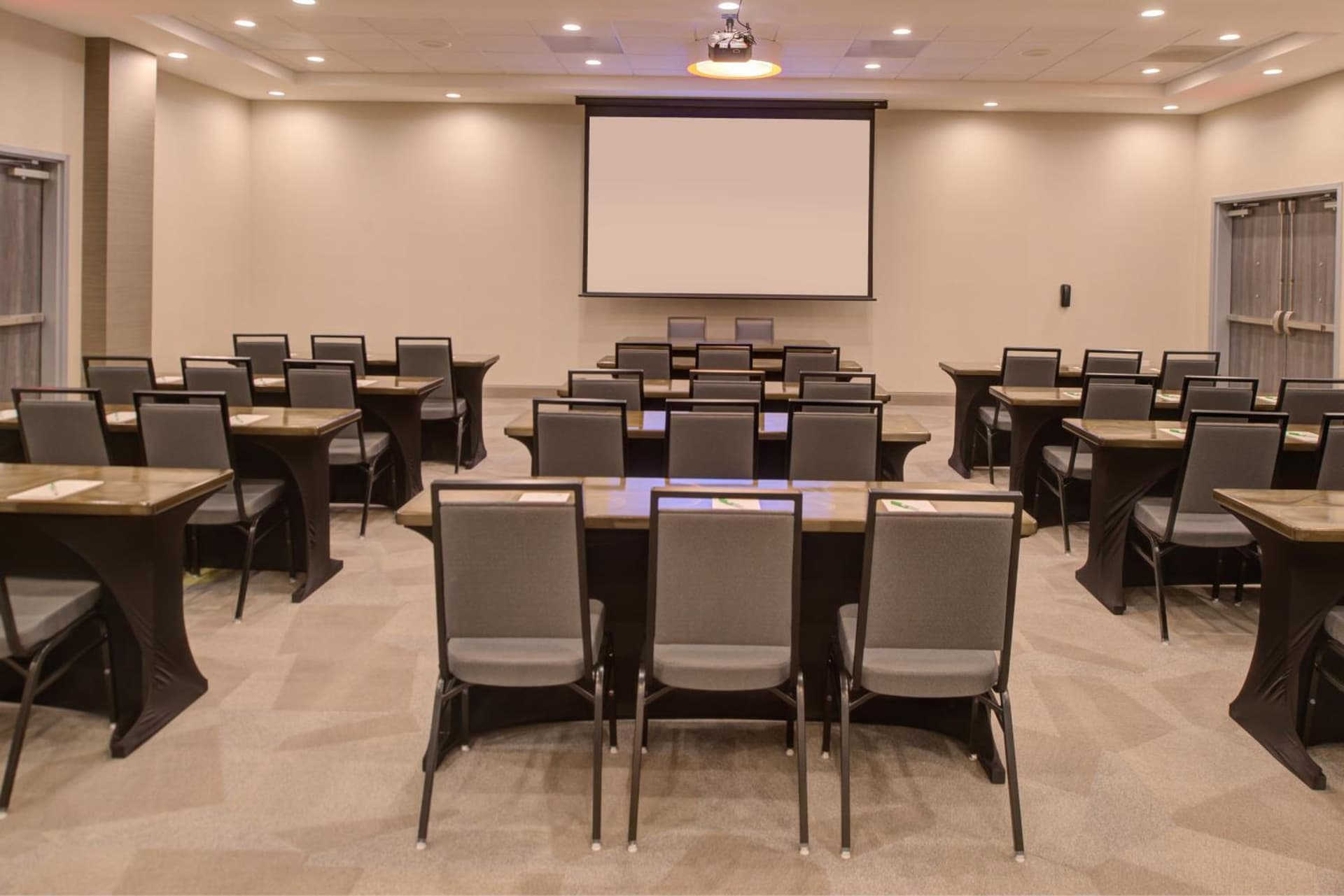 Holiday Inn Hotel & Suites - Houston West - Katy Mills by IHG gallery photo in Katy, TX — image 18