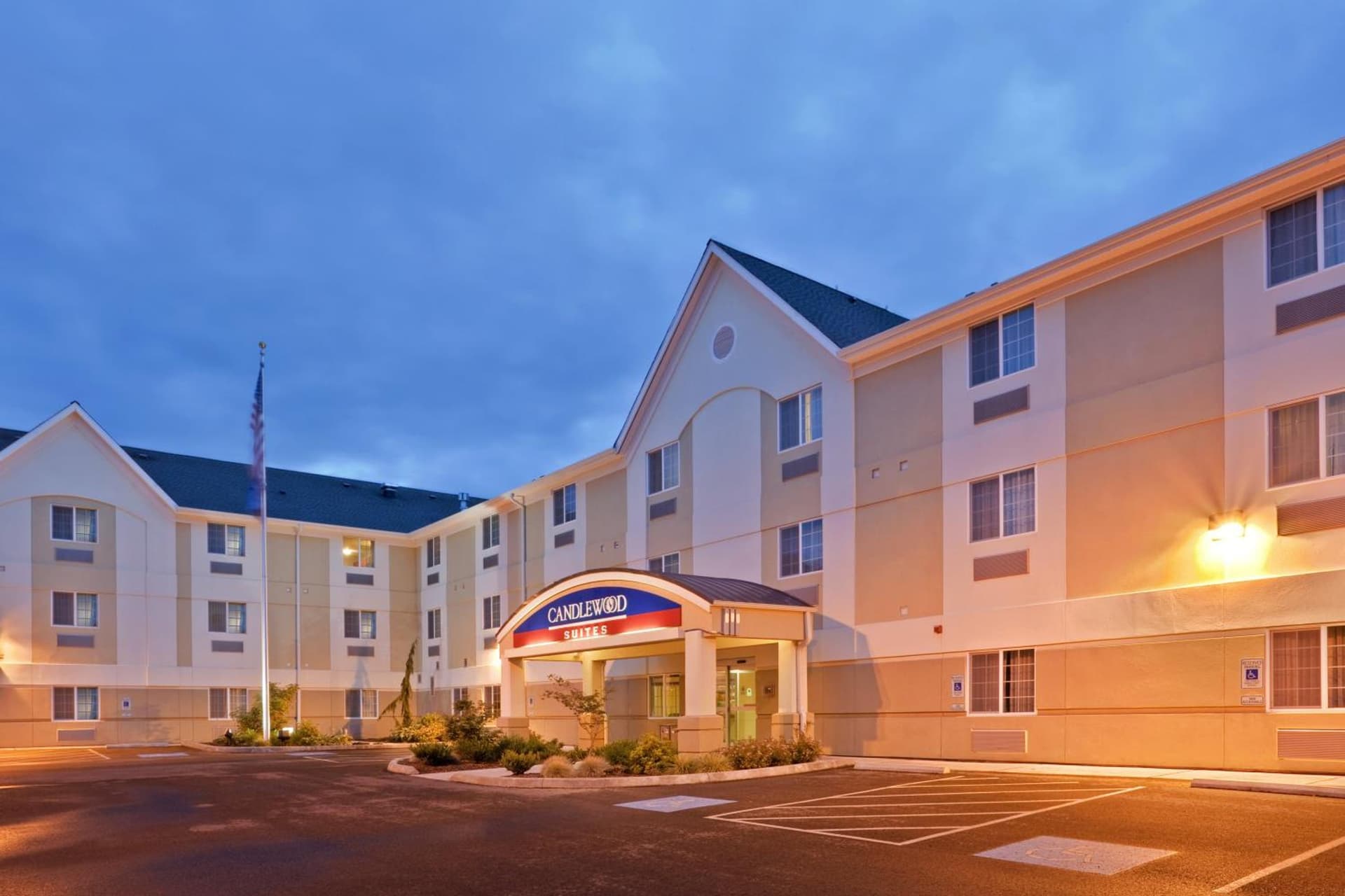 Candlewood Suites Oak Harbor by IHG gallery photo in Oak Harbor, WA — image 21